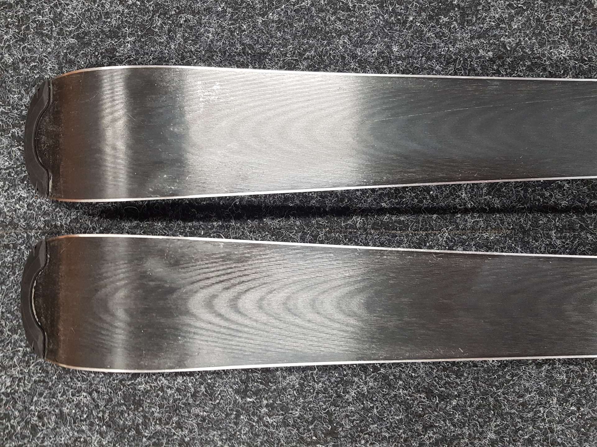 Použité lyže ROSSIGNOL Pro X1 + viazanie Tyrolia 7,5