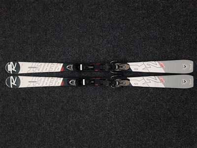 Schiuri ROSSIGNOL React 2 Carbon folosite + legături Look Xpress 10