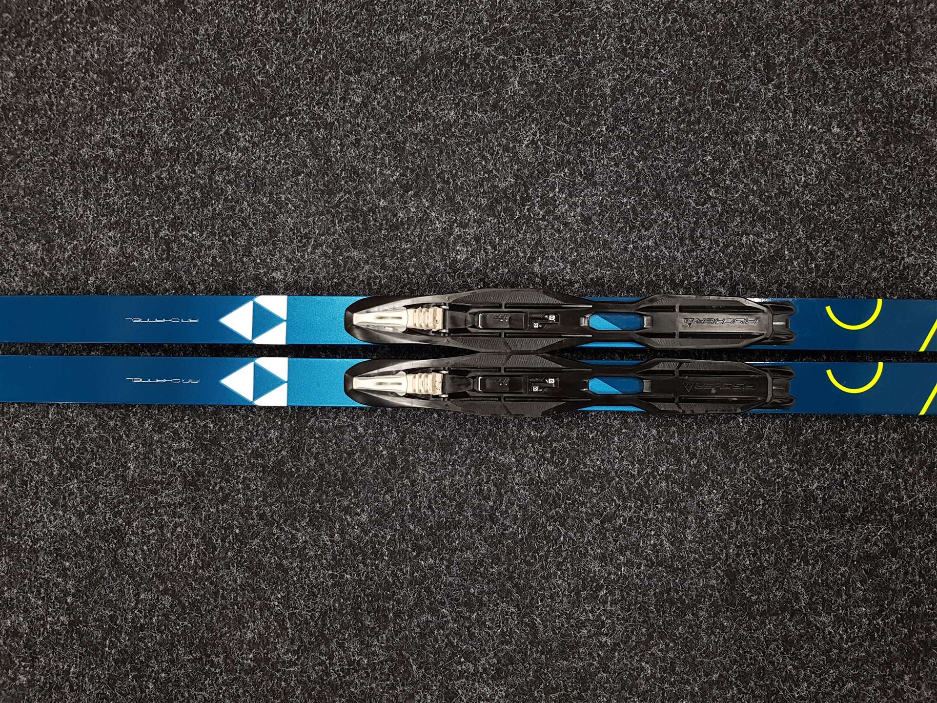Použité bežecké lyže FISCHER Comfort Cruiser + viazanie NNN Fischer IFPl