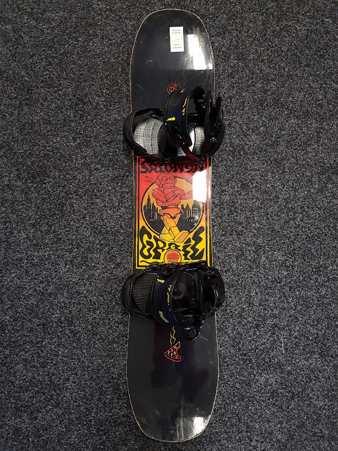 Gebrauchtes Salomon Grace Snowboard mit Crazy Creek Bindung, Größe. XS