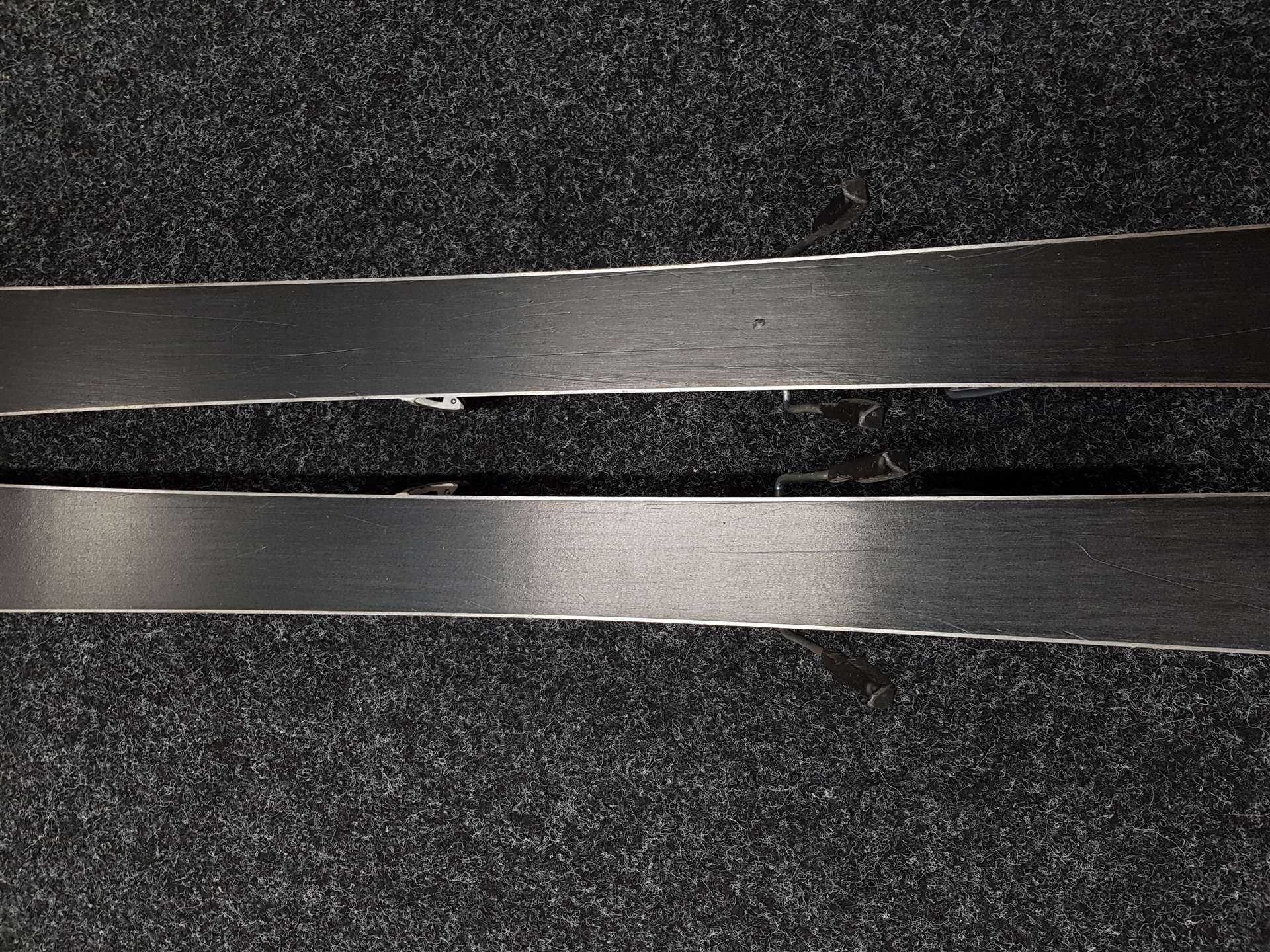 Použité lyže VOLKL Racetiger + viazanie Atomic EVOX 7,5