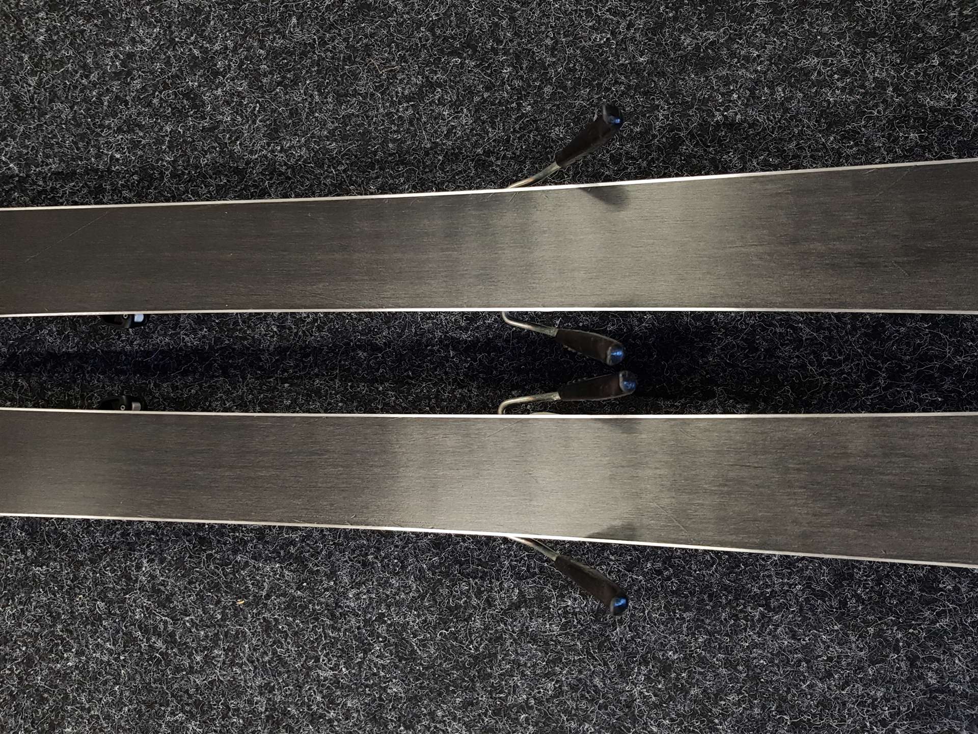 Skis enfant FISCHER RC4 Race d'occasion + fixations Fischer FJ7