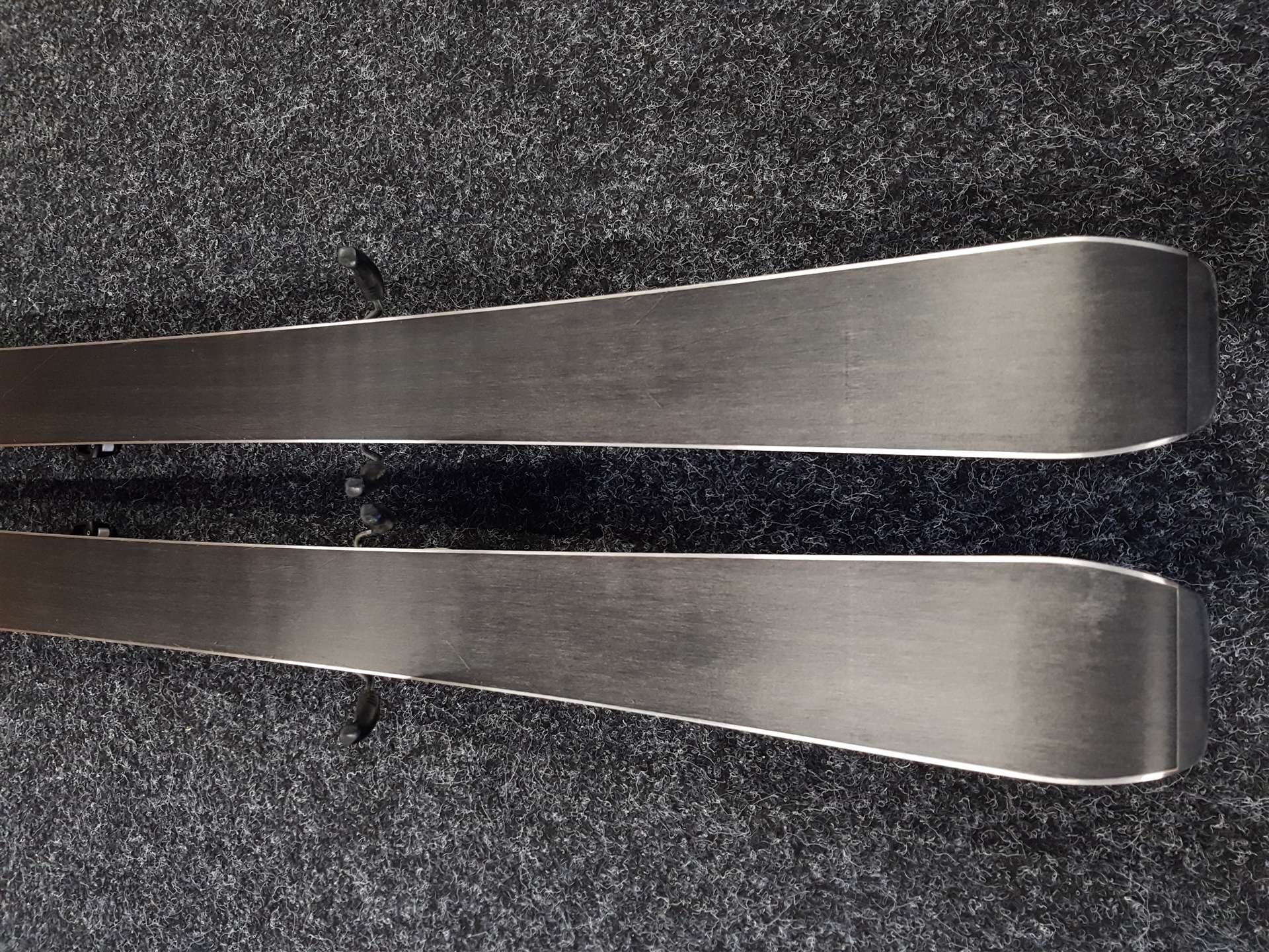Skis enfant FISCHER RC4 Race d'occasion + fixations Fischer FJ7
