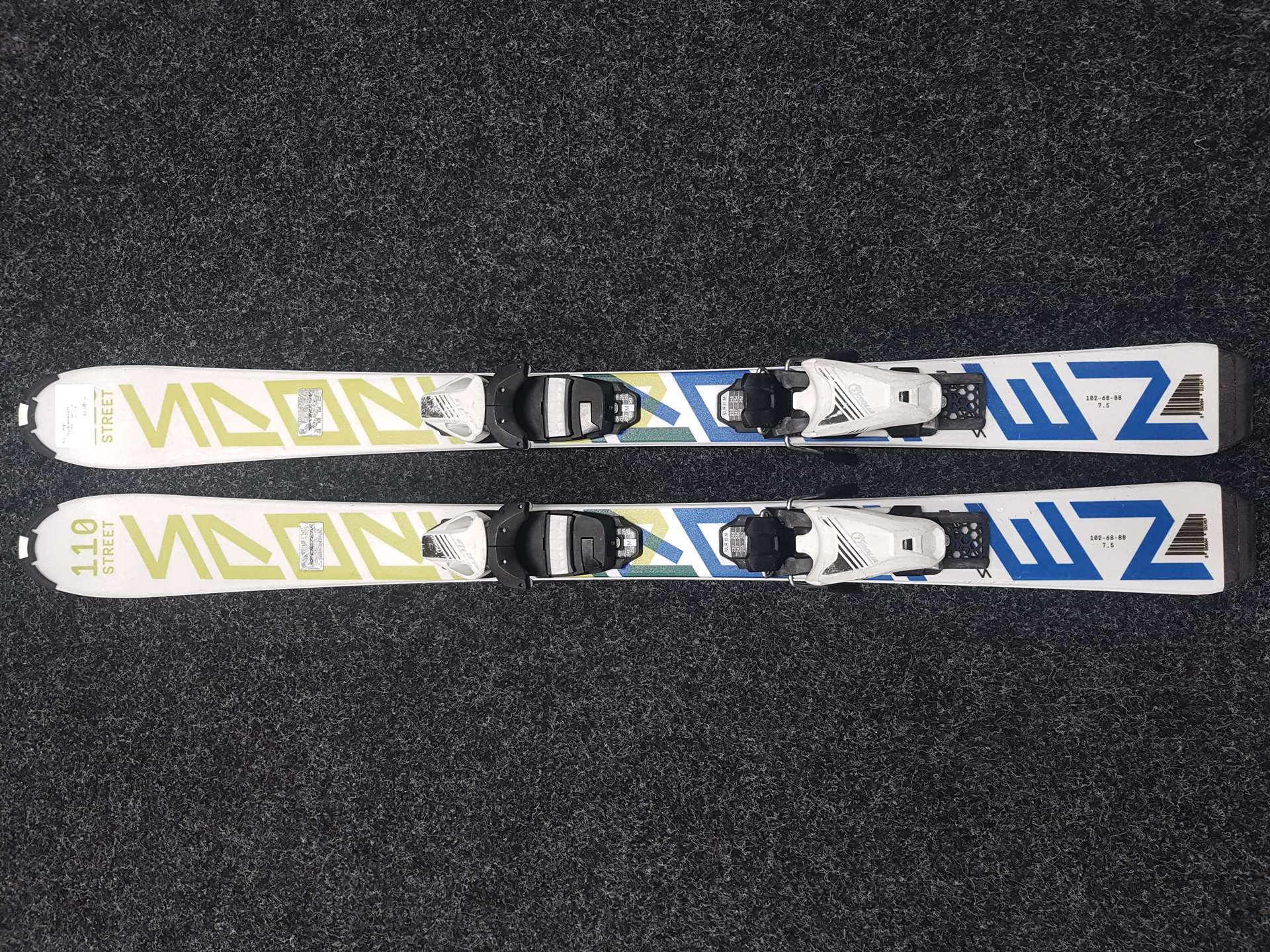 Použité detské lyže SPORTEN Street 110 + viazanie Tyrolia 4.5