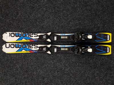 Esquís infantiles usados SALOMON X Race JR + fijaciones Ezytrak ETK 5