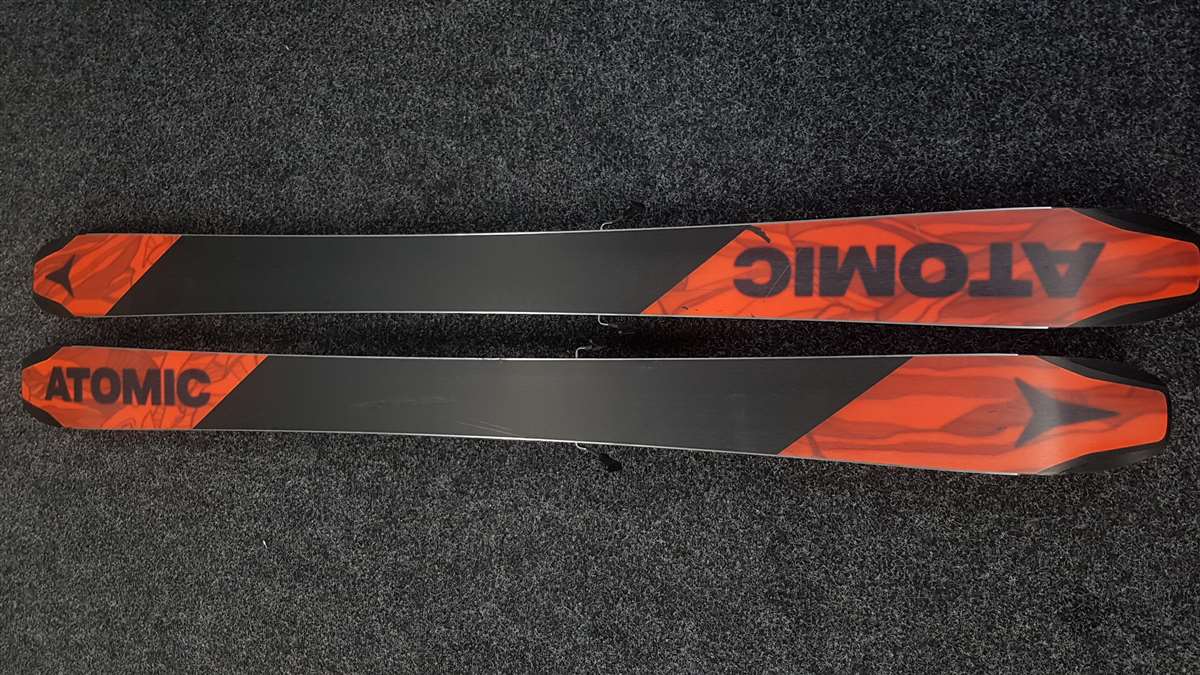Bazárové lyže Atomic Bent Chetler 100