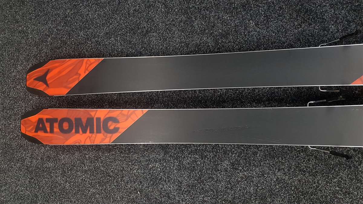 Bazárové lyže Atomic Bent Chetler 100