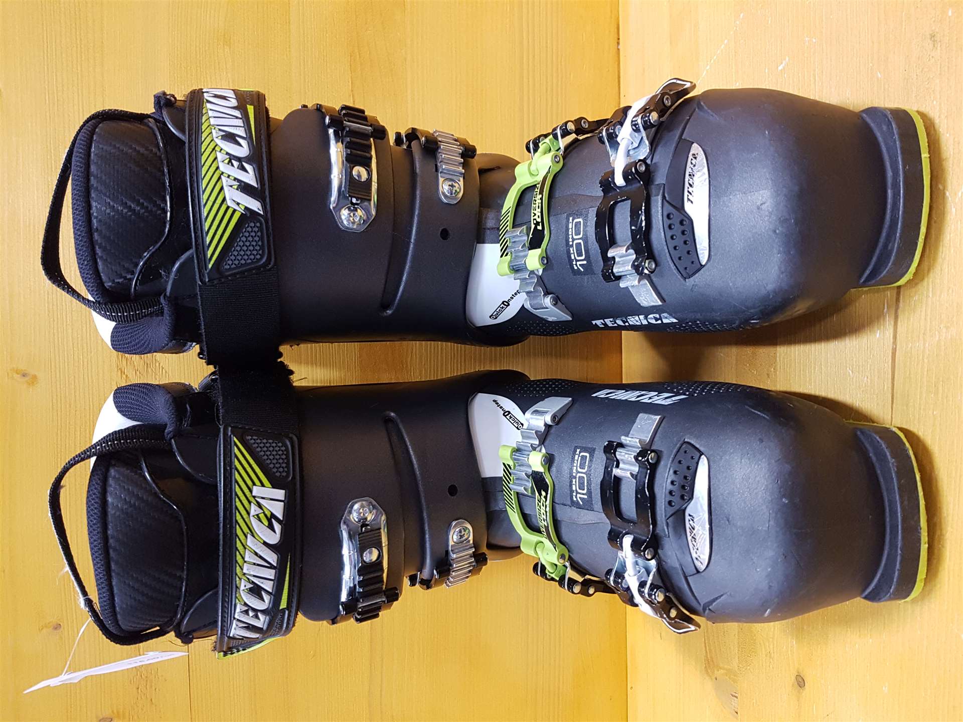 Gebrauchte Tecnica MACH1 MV 100 Skischuhe
