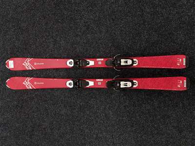 Použité lyže SALOMON Lux Jr. + vázání Salomon 5.5