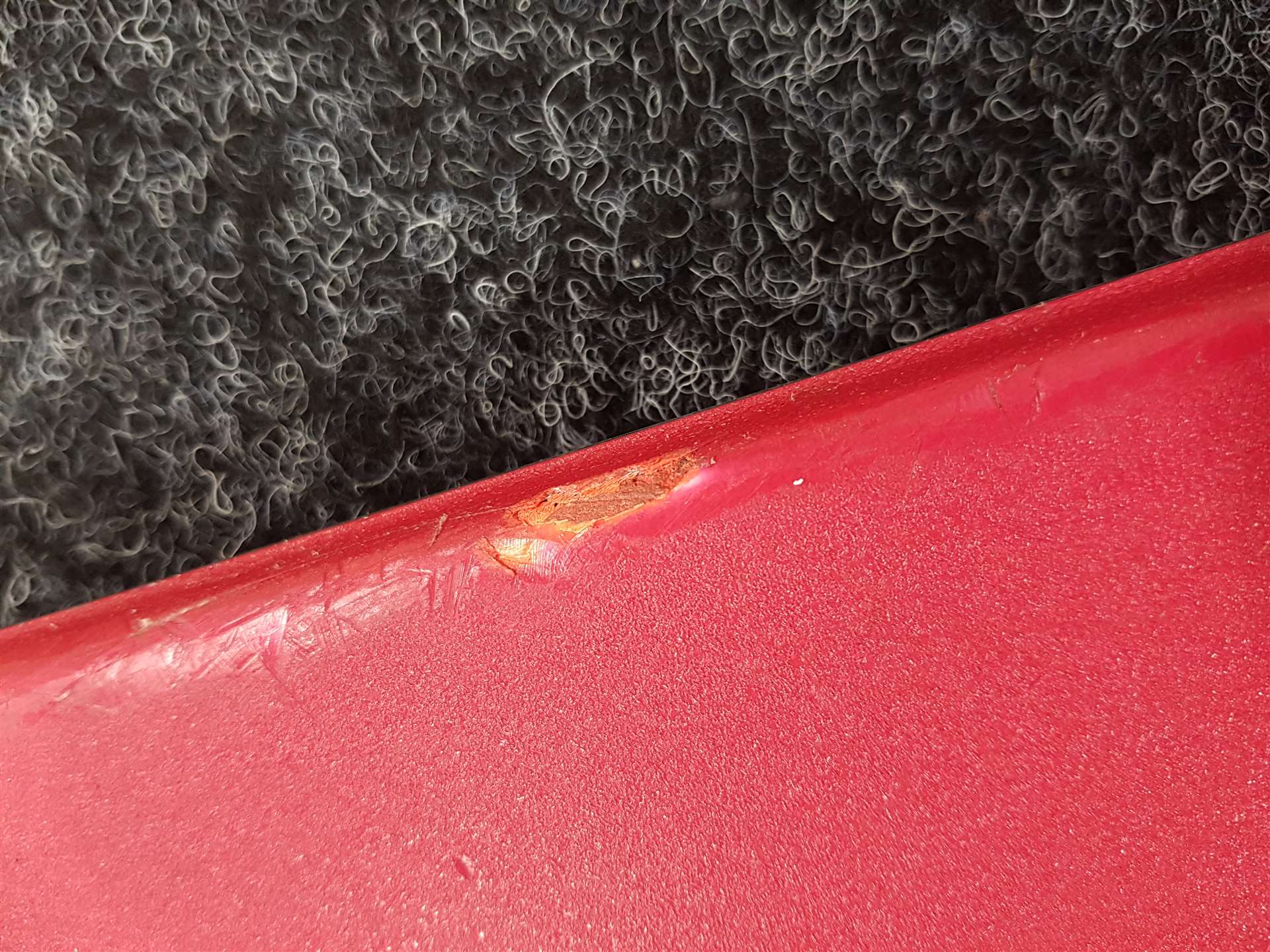 Použité lyže SALOMON Lux Jr. + vázání Salomon 5.5