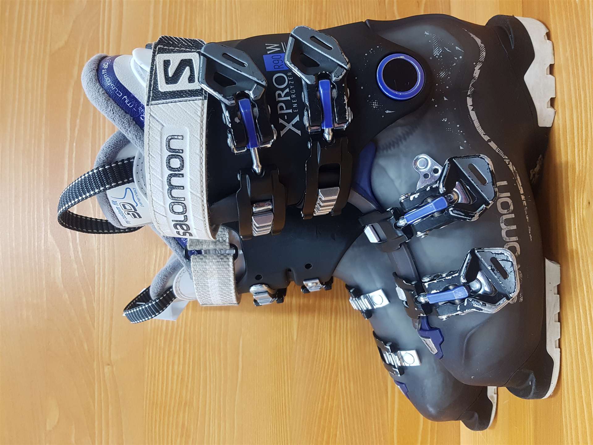 Použité lyžiarky SALOMON X-Pro R90 W