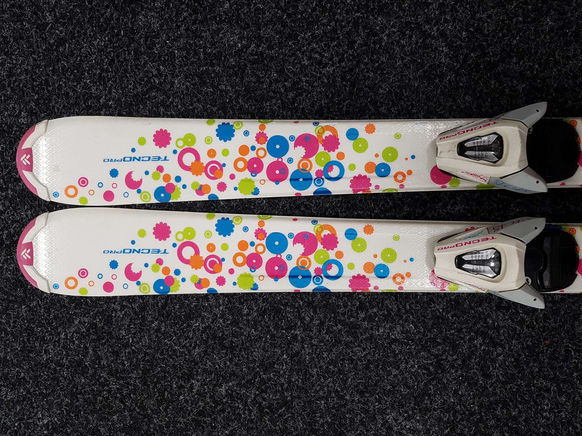 Skis Tecnopro Sweety d'occasion