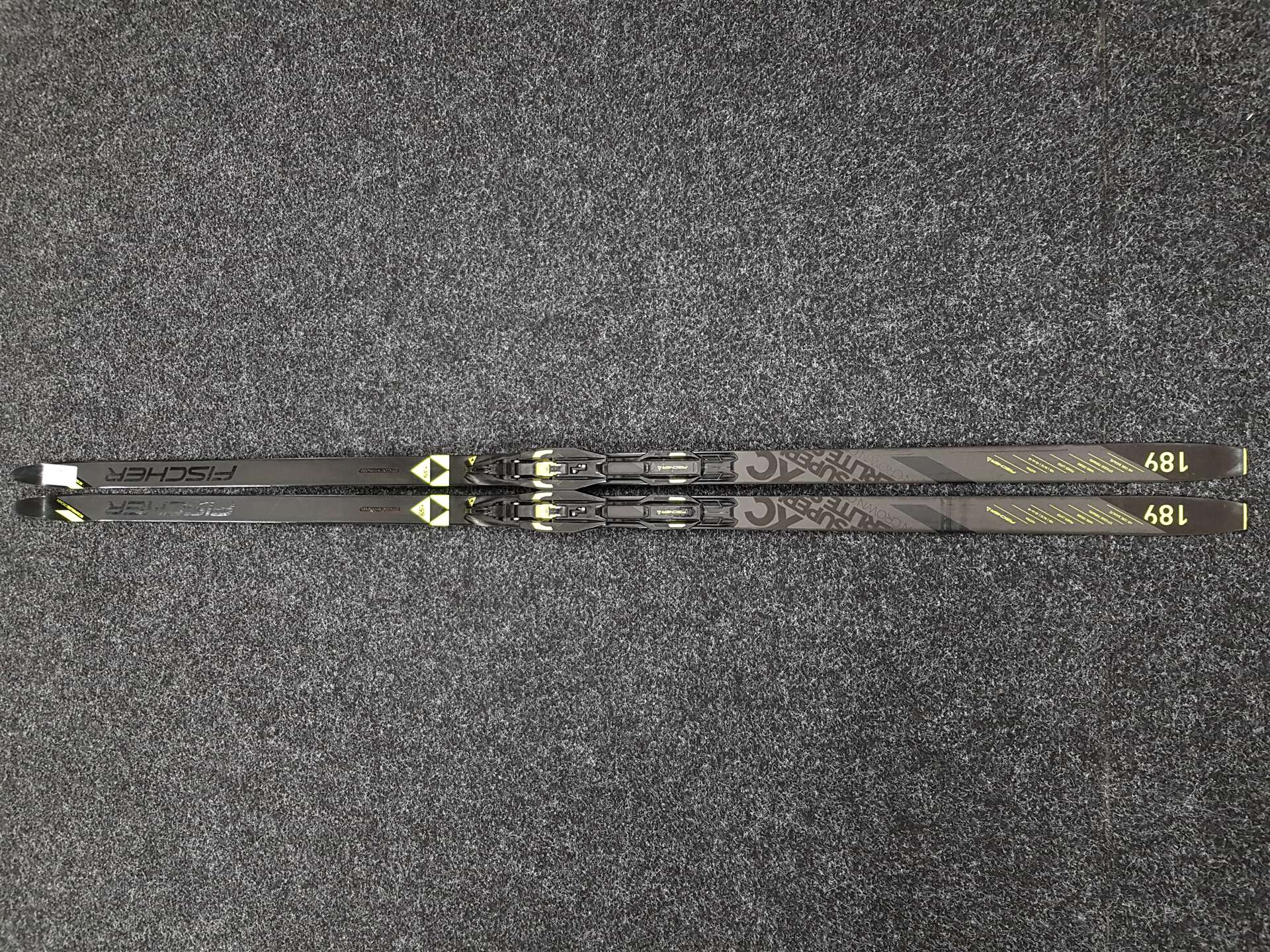 Použité běžecké lyže FISCHER XC Superlite Crown + vázání NNN Fischer Control