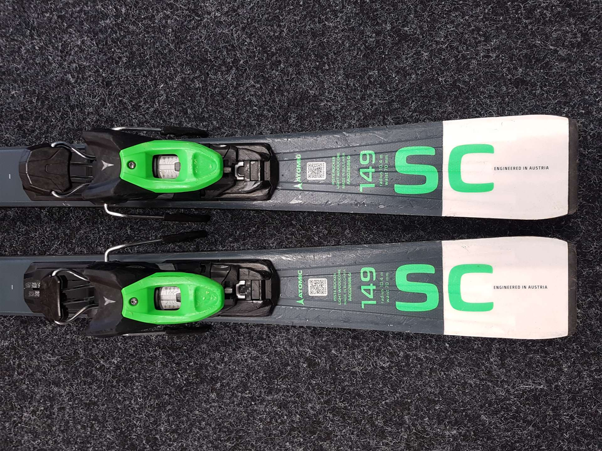 Použité lyže ATOMIC Redster SC + vázání Atomic 10