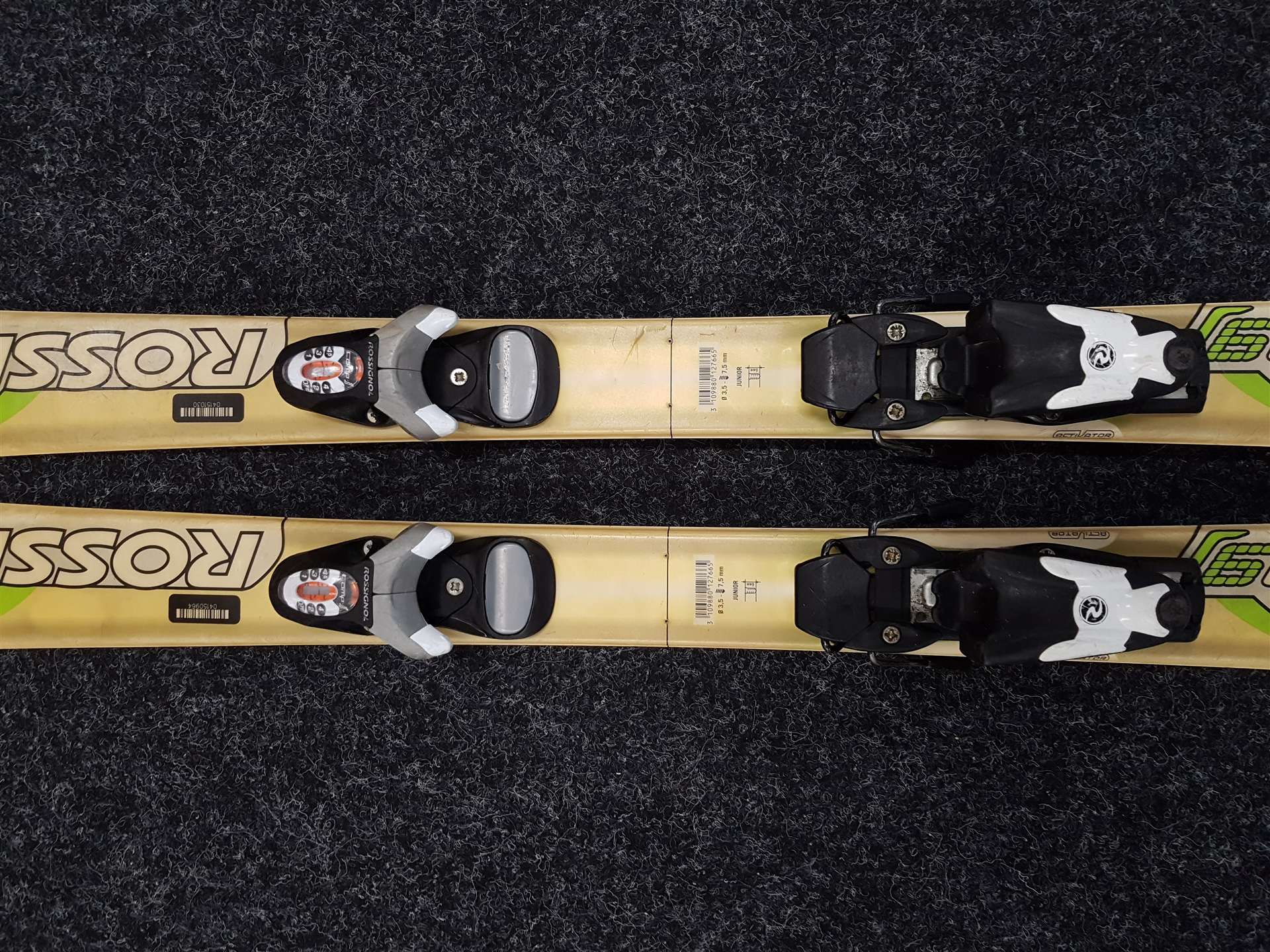 Schiuri pentru copii second-hand ROSSIGNOL Comp9j + legături Rossignol Comp 7.5
