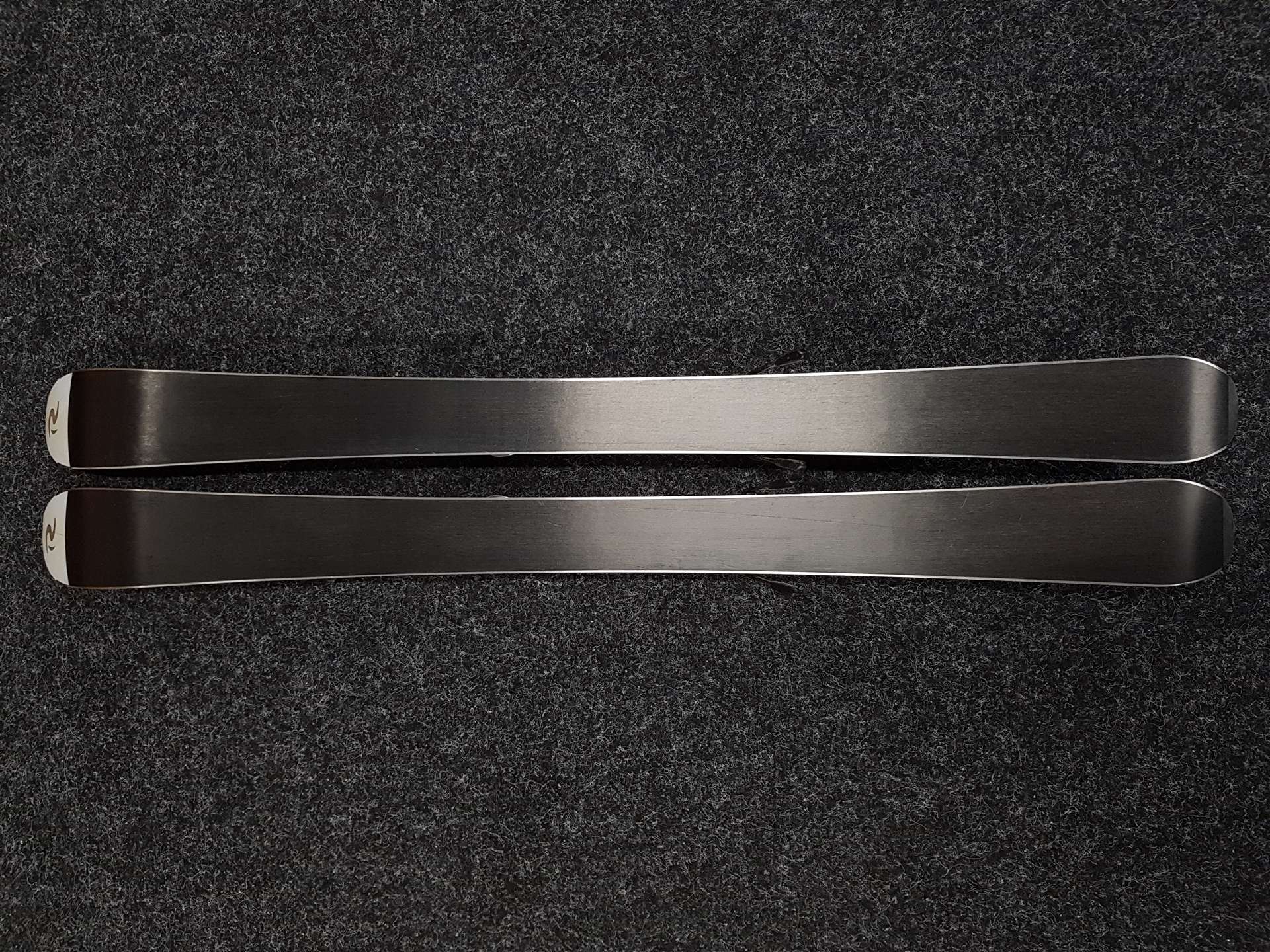 Schiuri pentru copii second-hand ROSSIGNOL Comp9j + legături Rossignol Comp 7.5