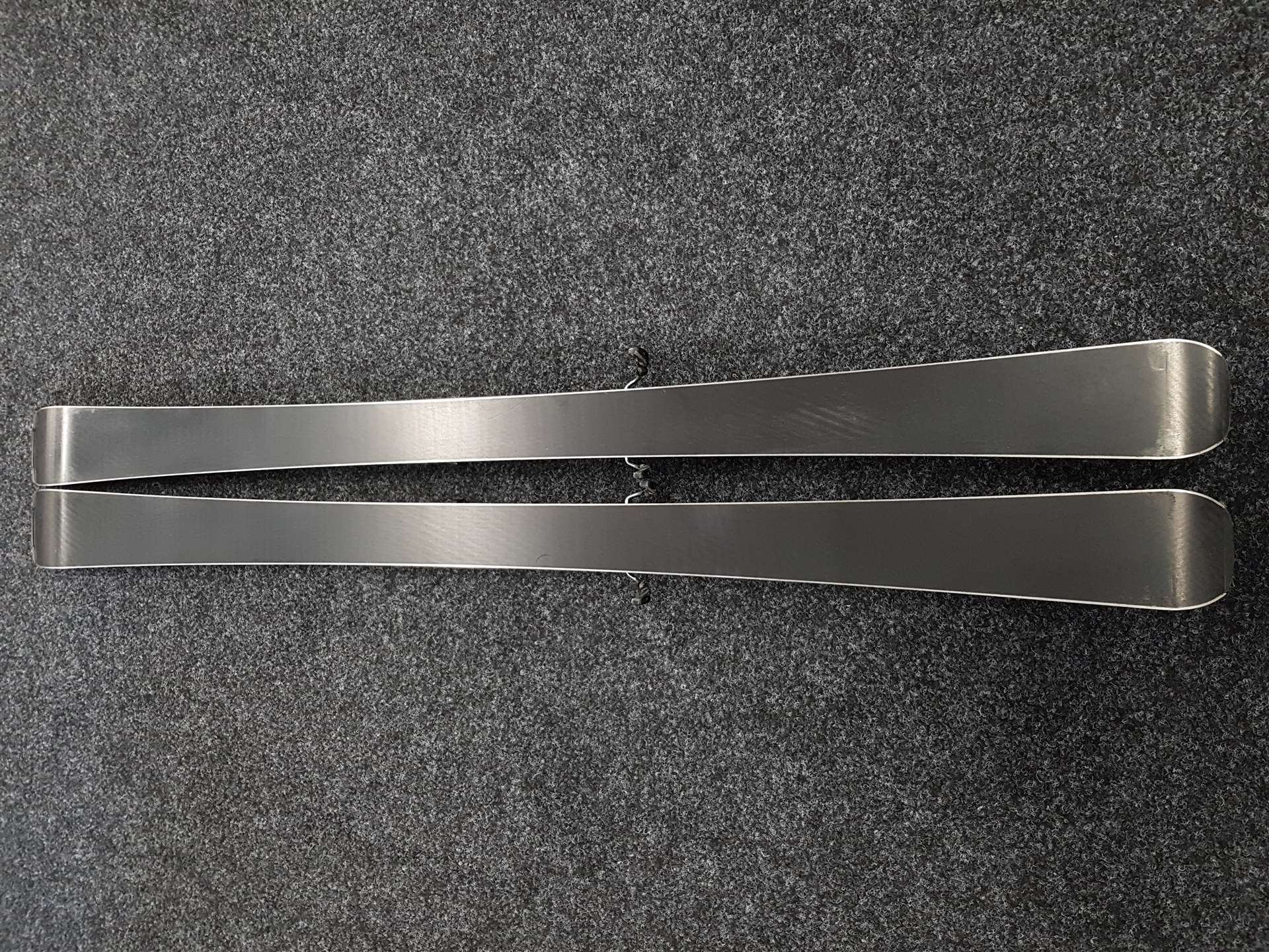 Gebrauchte BLIZZARD Elevate RTX Skier + Marker TLT 10 Bindungen