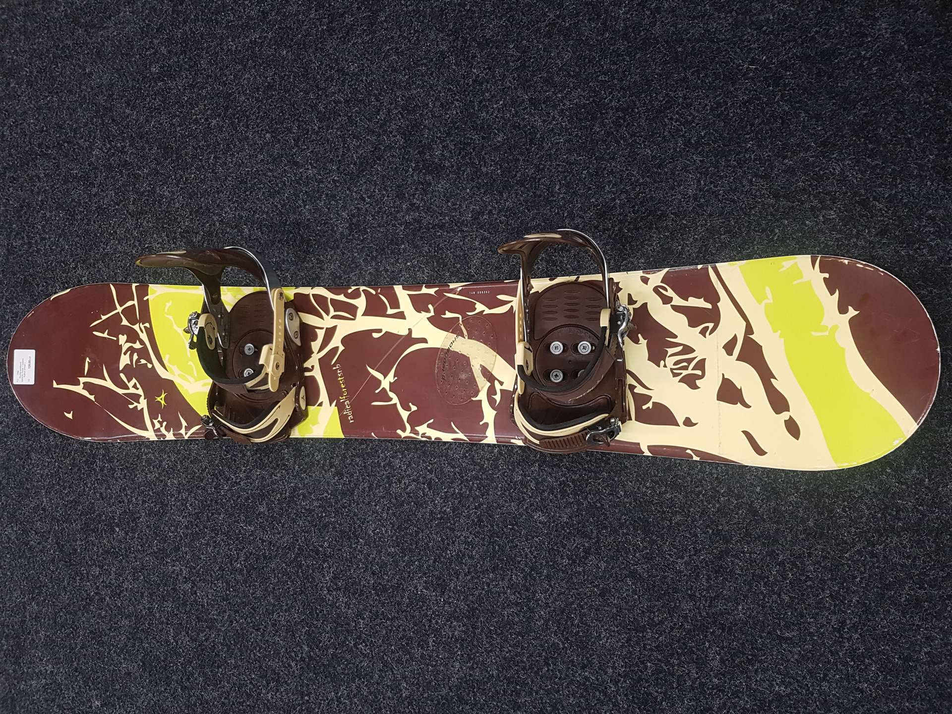 Używana deska snowboardowa RADICAL Forest + wiązania Radical rozmiar L