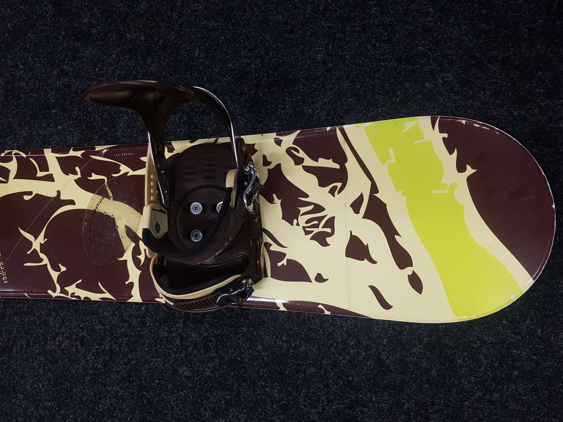 Używana deska snowboardowa RADICAL Forest + wiązania Radical rozmiar L