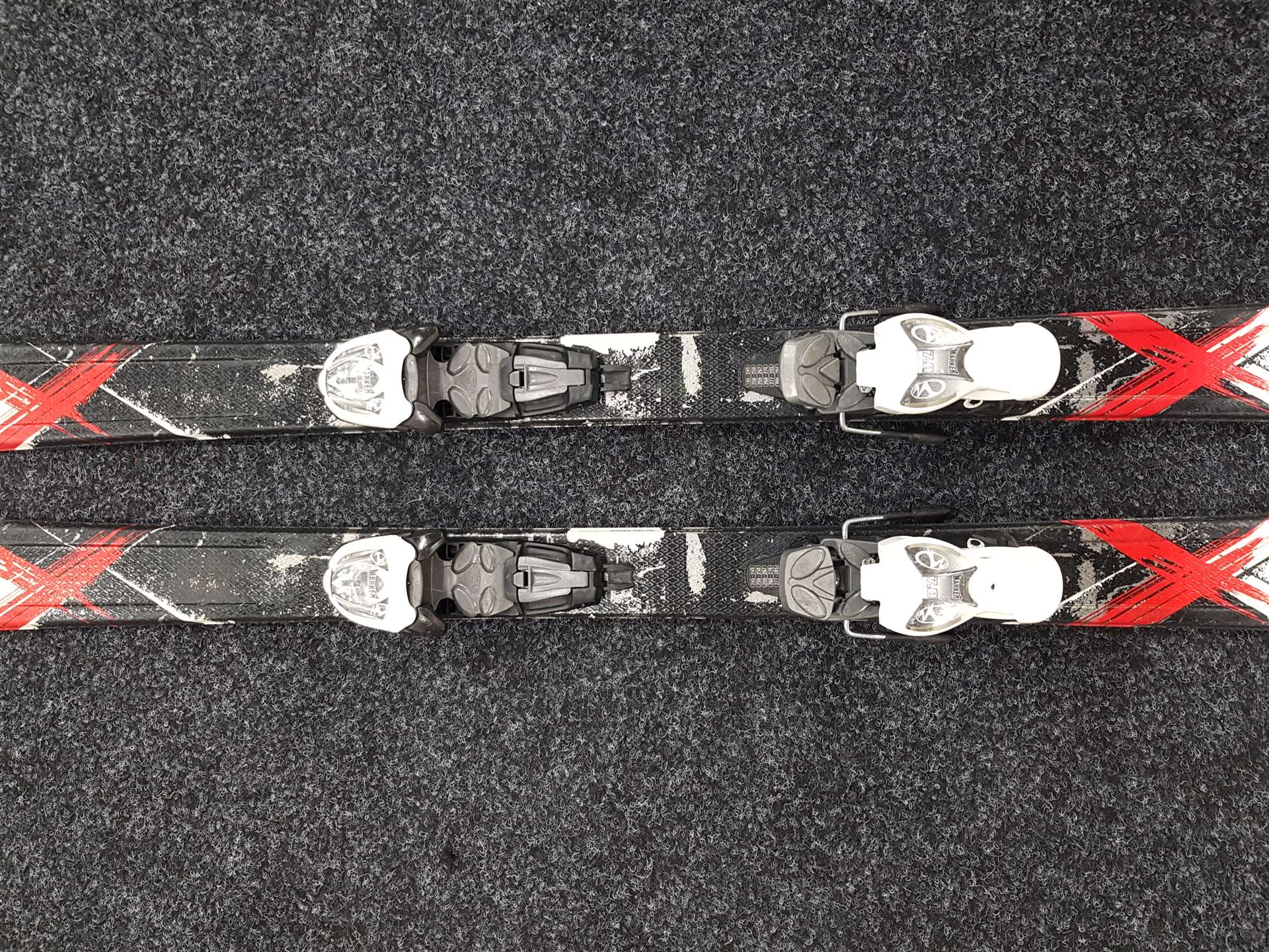 Použité lyže TECNOPRO XT team + vázání Marker 7
