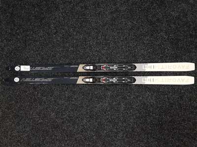 Skis de fond SPORTEN Favorit 54 JR + fixations NNN Rottefella d'occasion