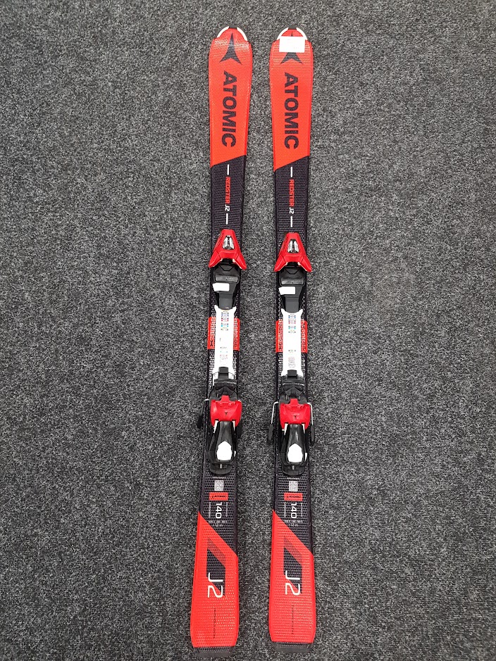Używane narty ATOMIC REDSTER J2