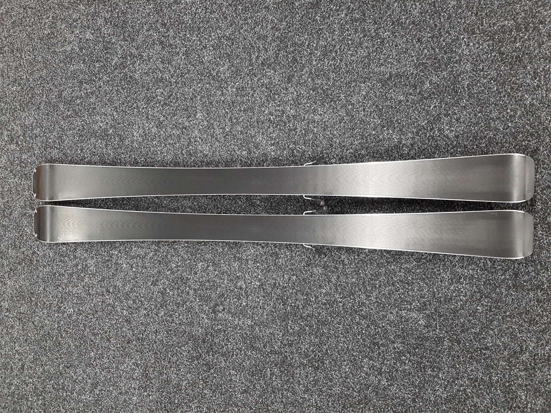 Sci HEAD Pure Joy usati + attacchi Head Nine (9 DIN)