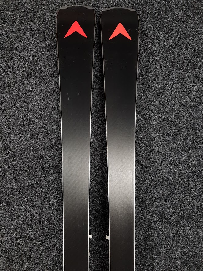 Bazarové lyže Dynastar Master Speed SL (black)