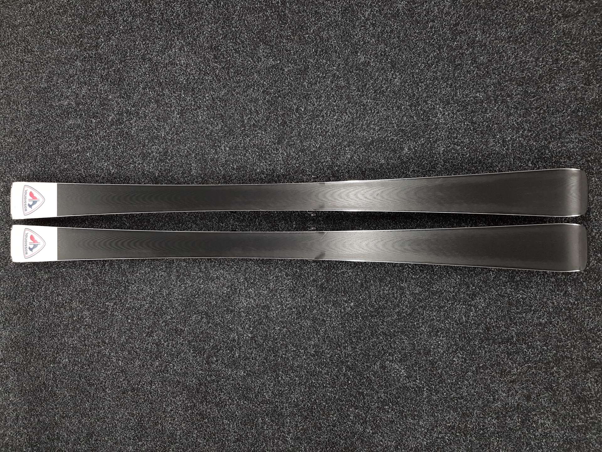 Używane narty ROSSIGNOL Forza 50 + wiązania Look NX 12