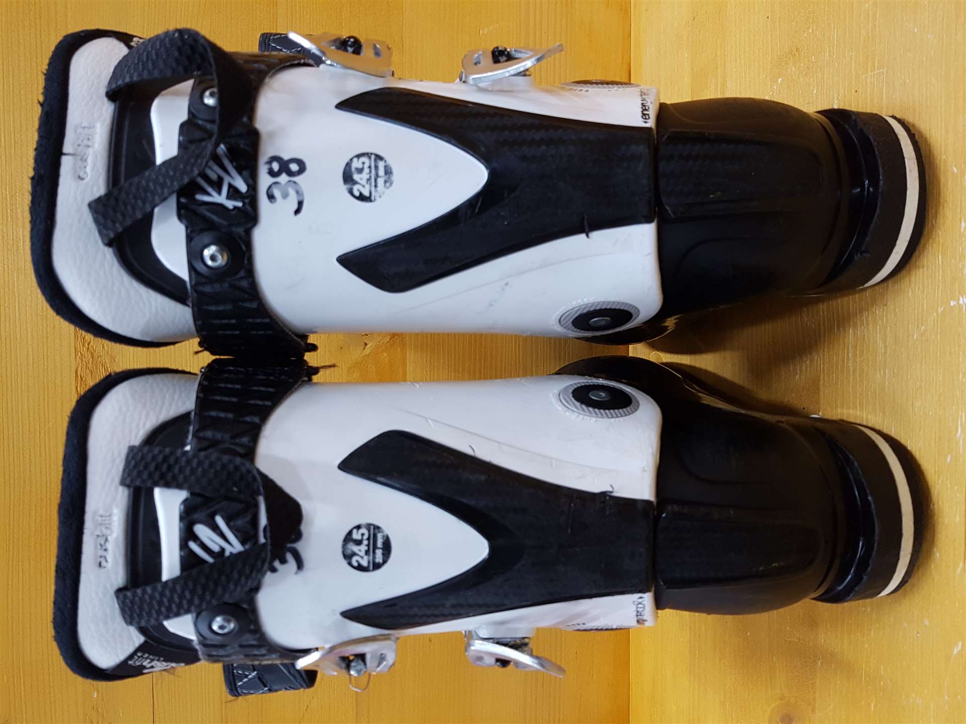 Używane buty narciarskie K2 BFC RX E3