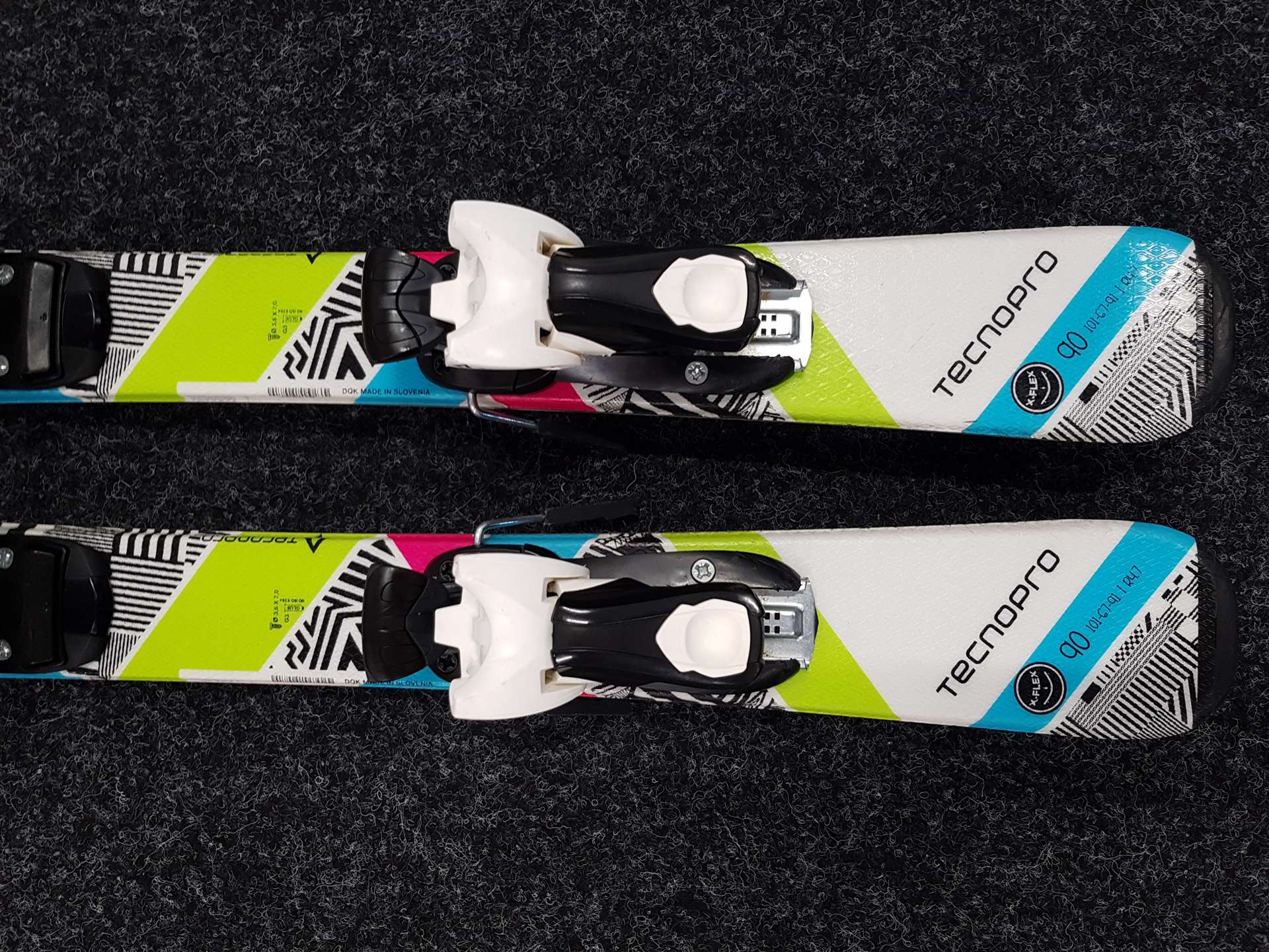 Skis enfant d'occasion TECNOPRO Sweety + fixations Tecnopro TC45