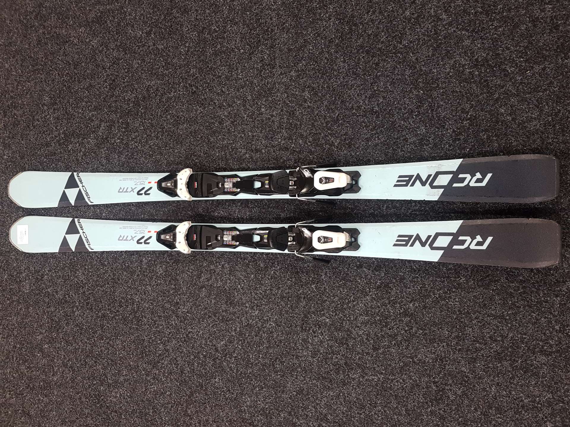 Sci FISCHER Prone XTR 77 usati + attacchi Fischer RS10