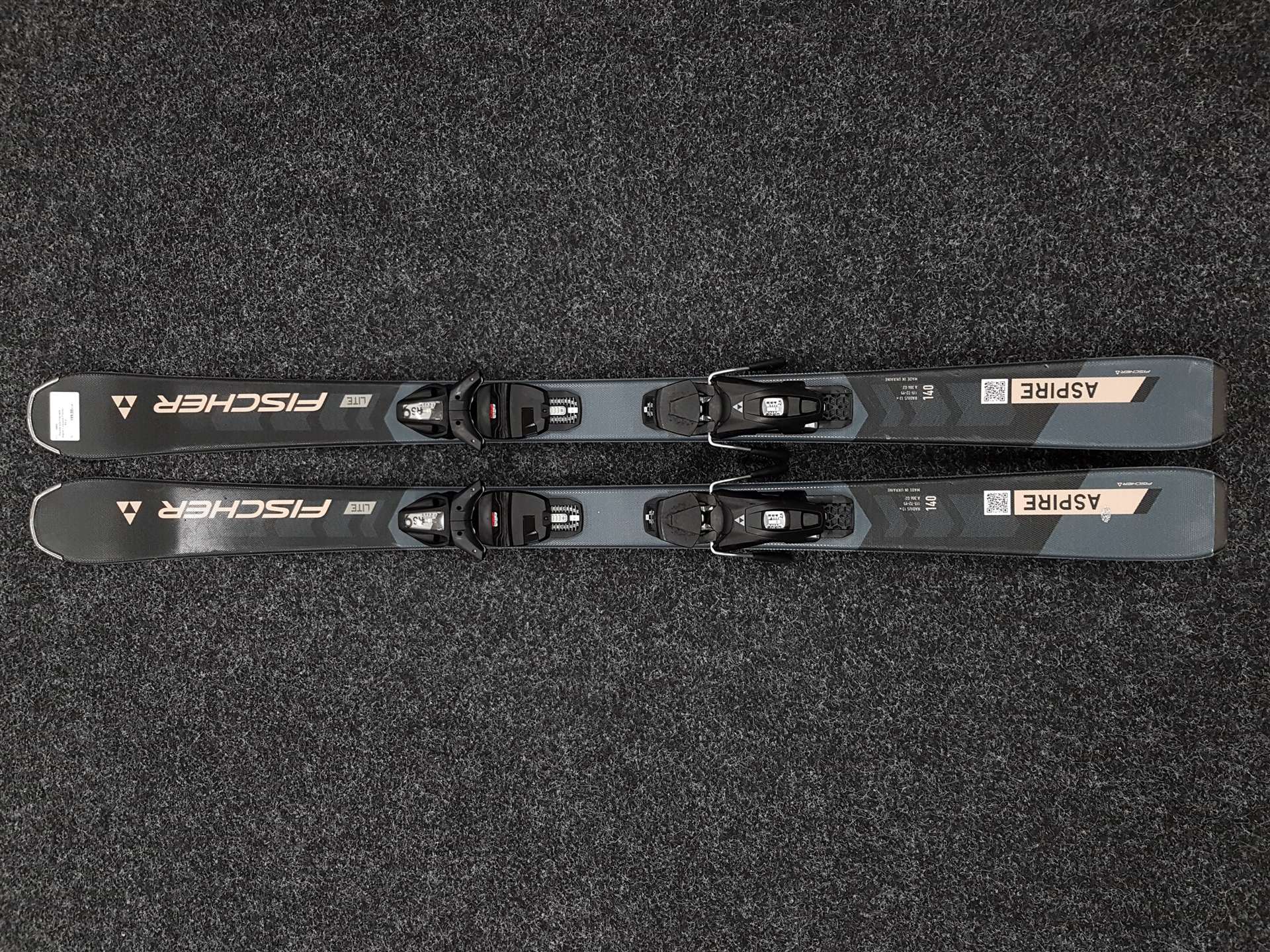 Gebrauchte FISCHER Aspire Ski + Fischer RS 9 Bindungen