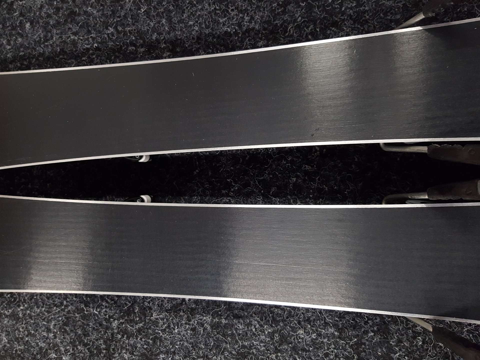 Gebrauchte Kinderski ELAN Explore + Bindungen Elan 4.5