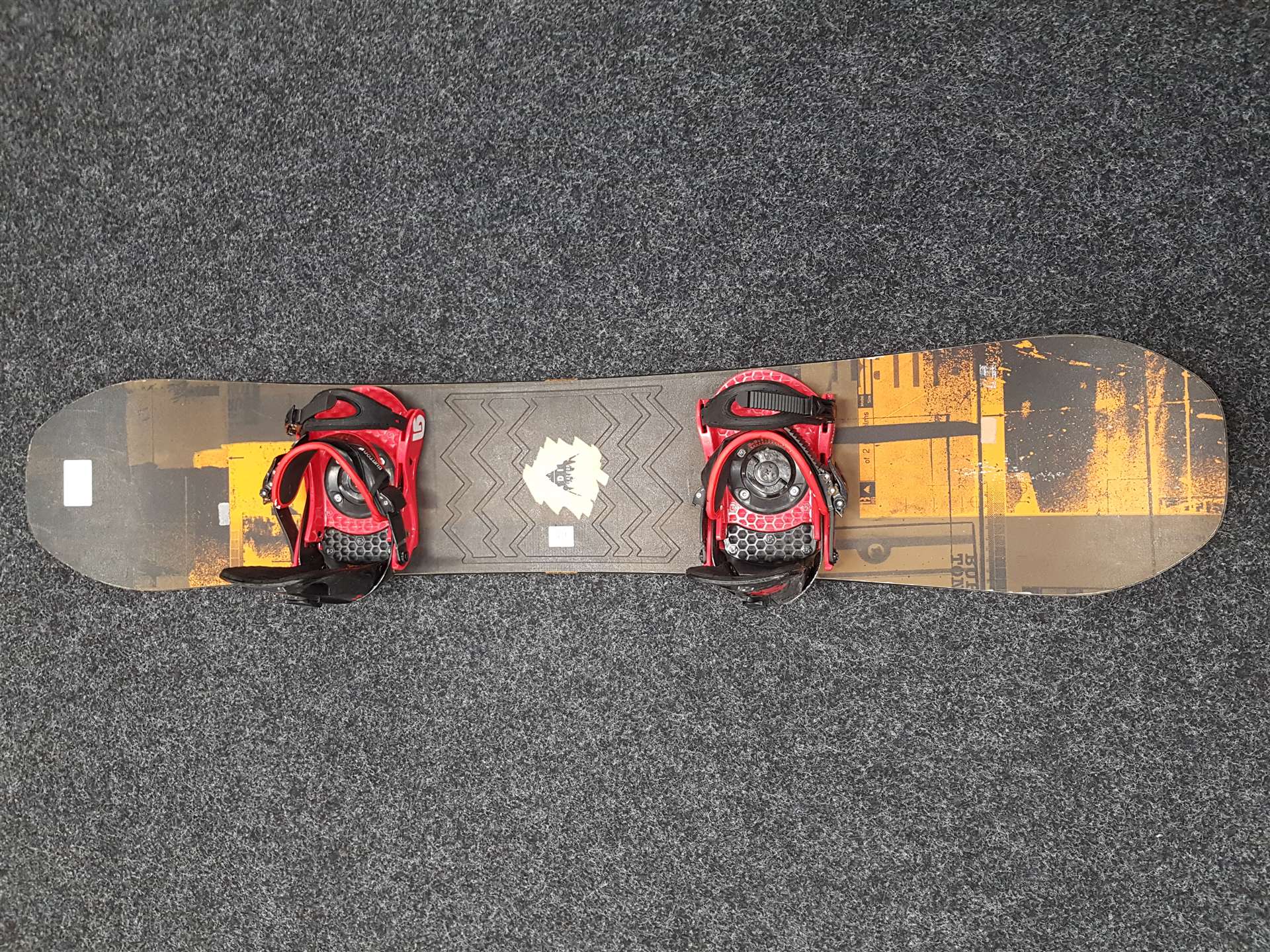 Gebrauchtes BURTON Radius Snowboard + Burton Bindungen Größe M