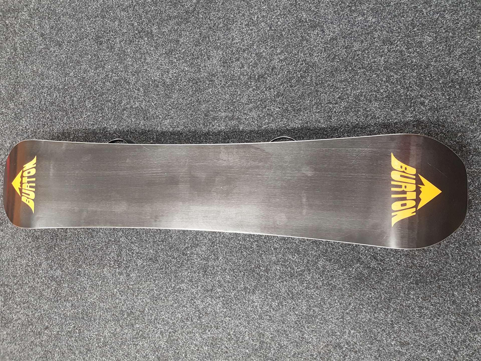 Gebrauchtes BURTON Radius Snowboard + Burton Bindungen Größe M