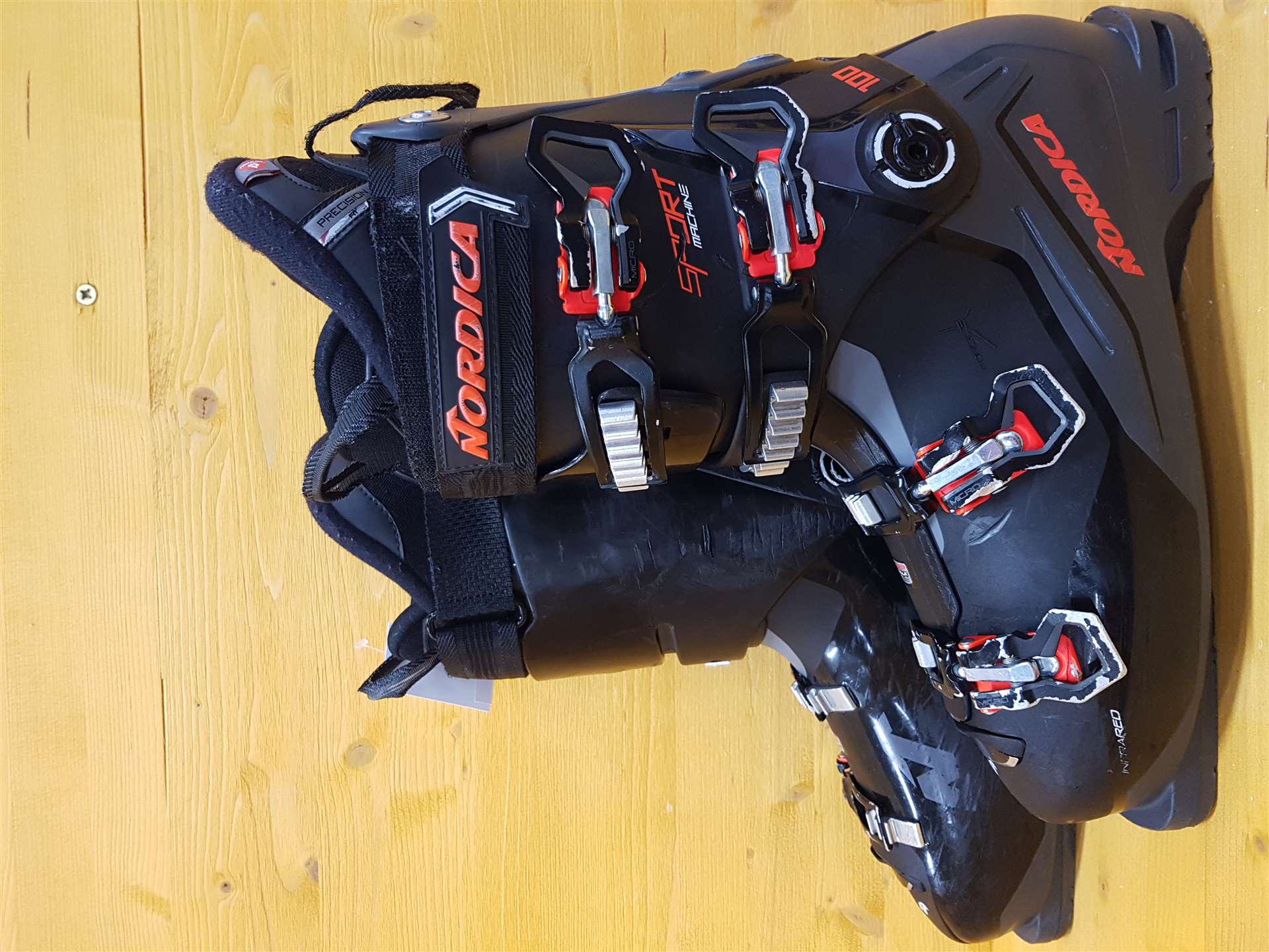 Botas de esquí Nordica Sport Machine 100 usadas