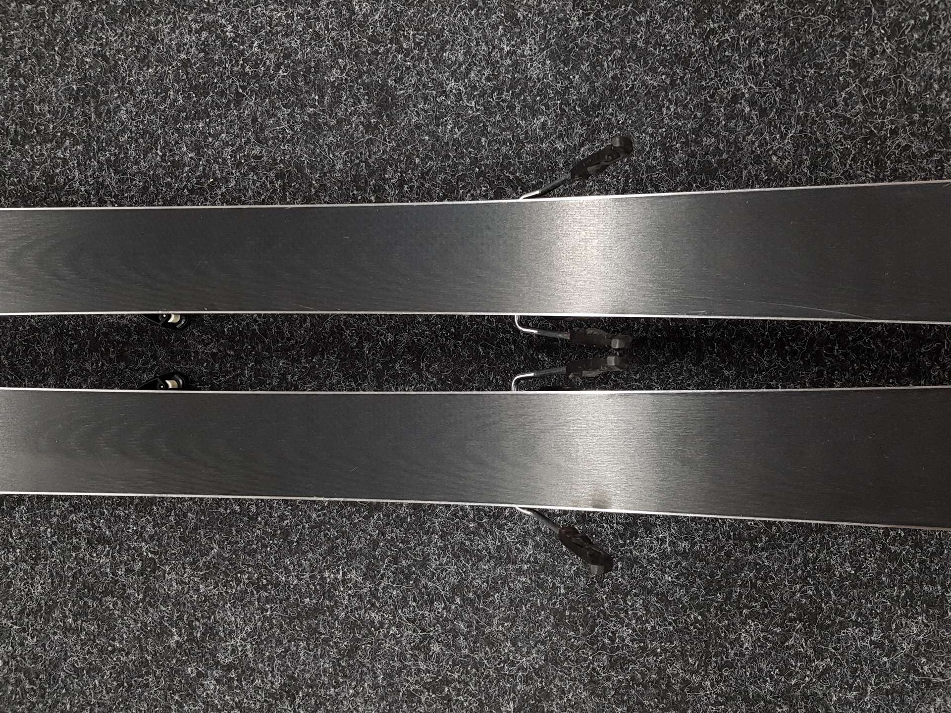 Sci usati SALOMON S/MAX 6 + attacchi SALOMON M10