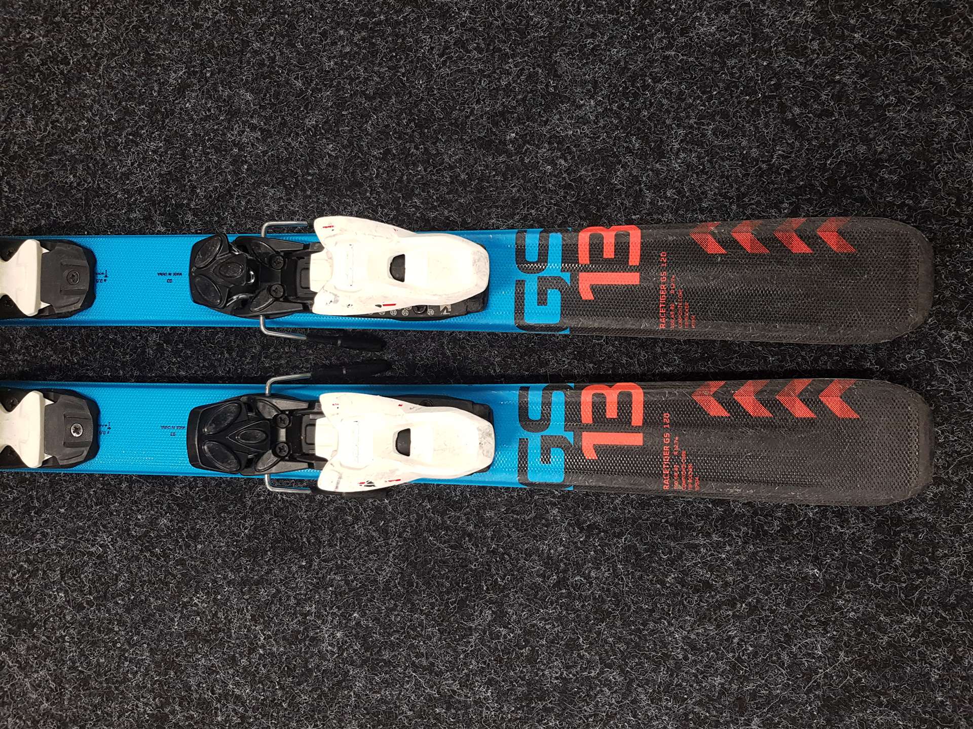 Sci da sci usati per bambini VOLKL Racetiger + attacchi Marker 4.5