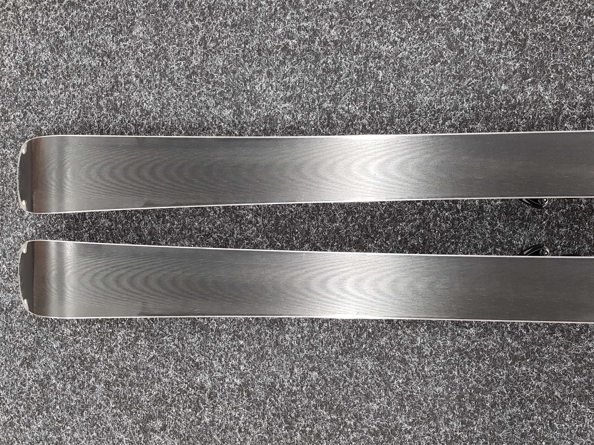Gebrauchte ATOMIC Redster S7 Ski + Atomic M 12 Bindungen