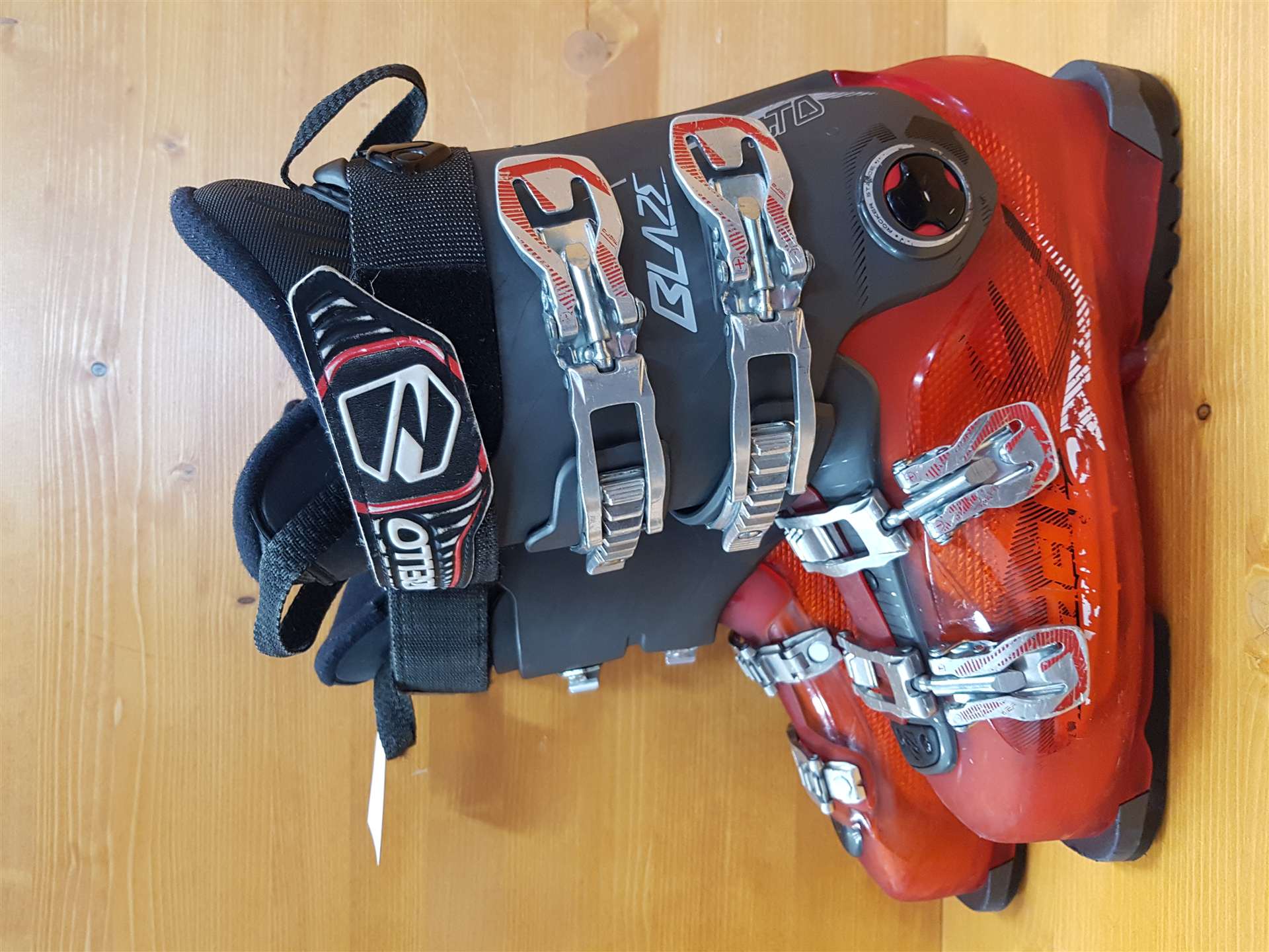 Použité lyžiarky DALBELLO Blaze LTD