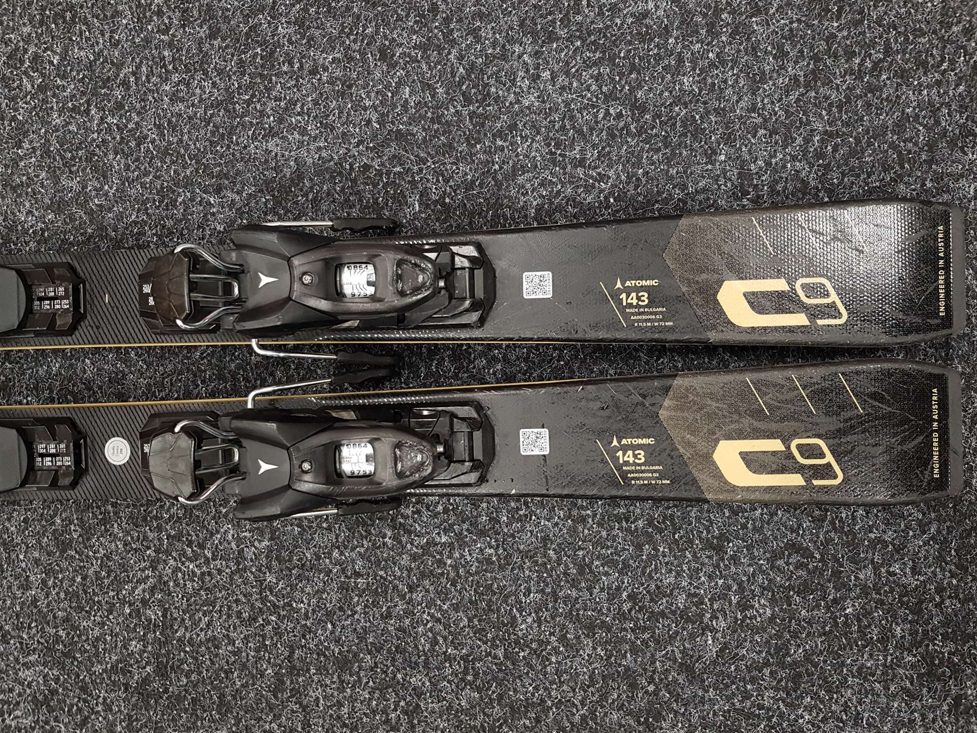 Gebrauchte ATOMIC Cloud C9 Ski + Atomic M 10 Bindungen