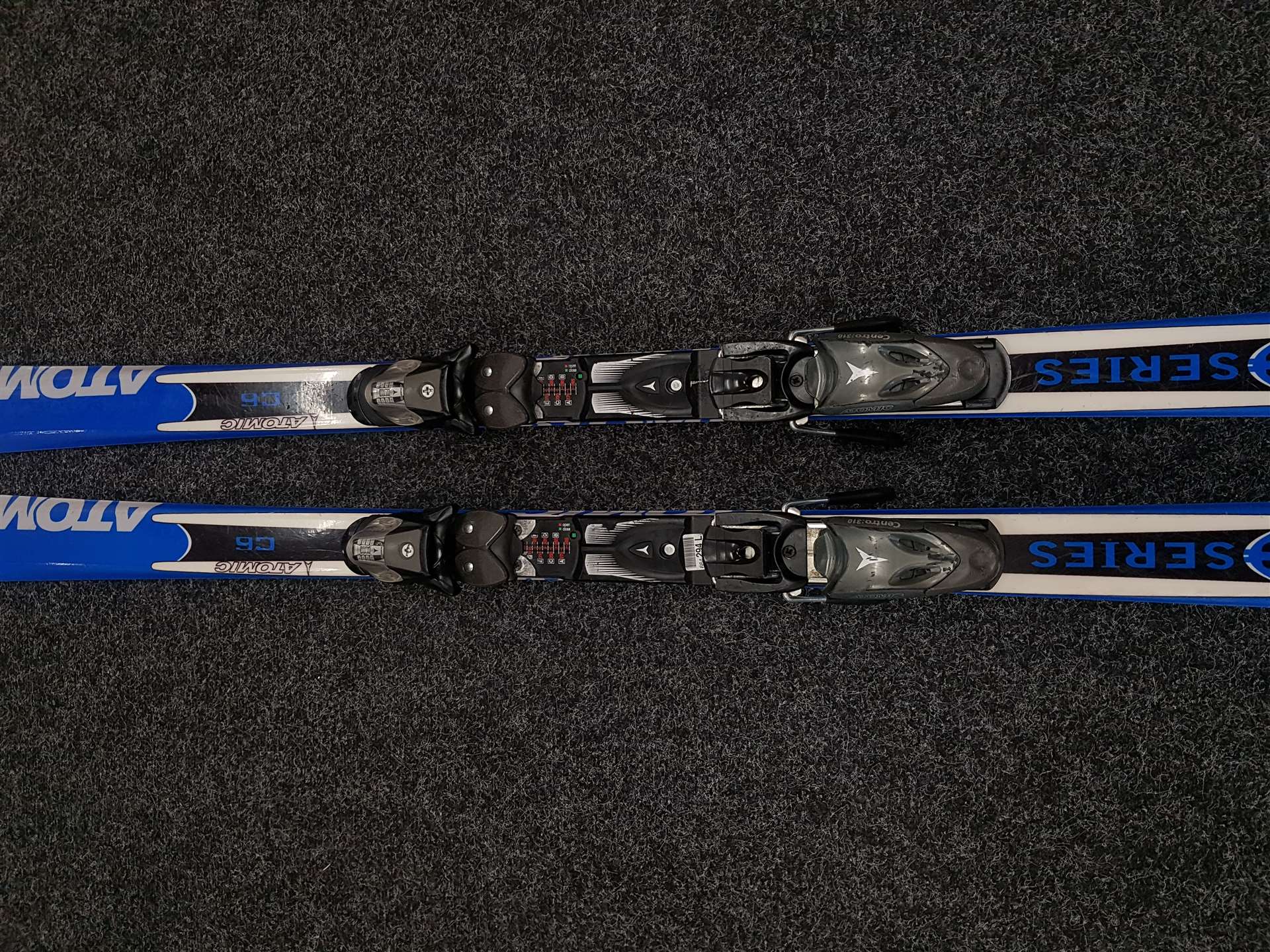 Bazárové lyže  Atomic C6
