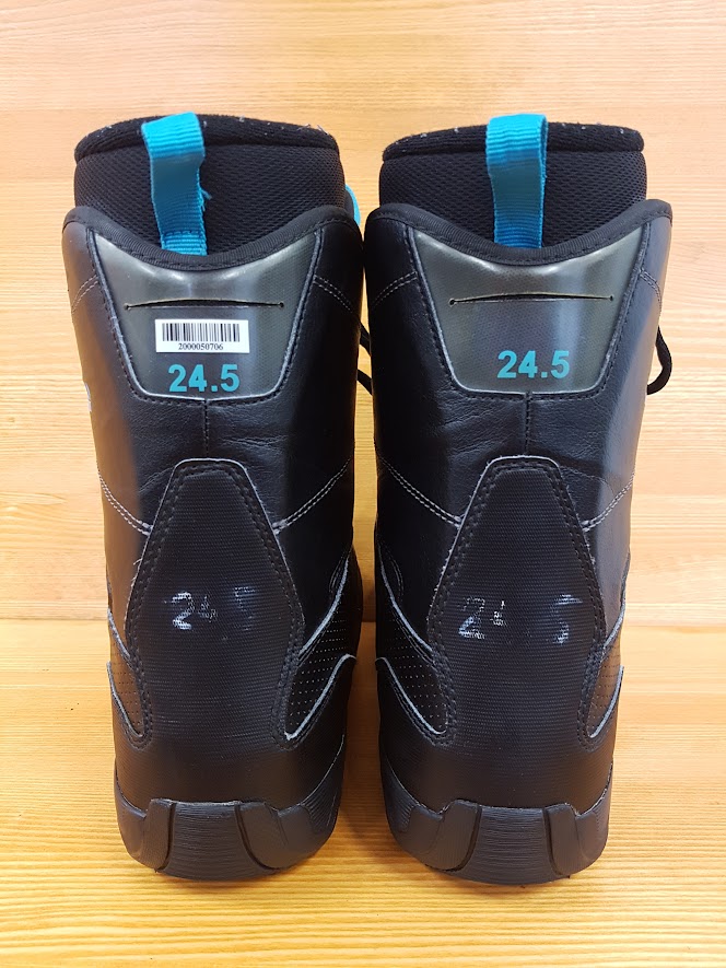 Použité snowboardové boty SALOMON Snowboards