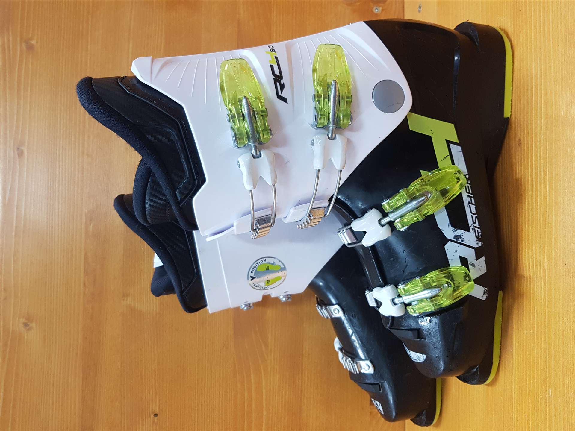 Použité lyžiarky FISCHER RC4 50