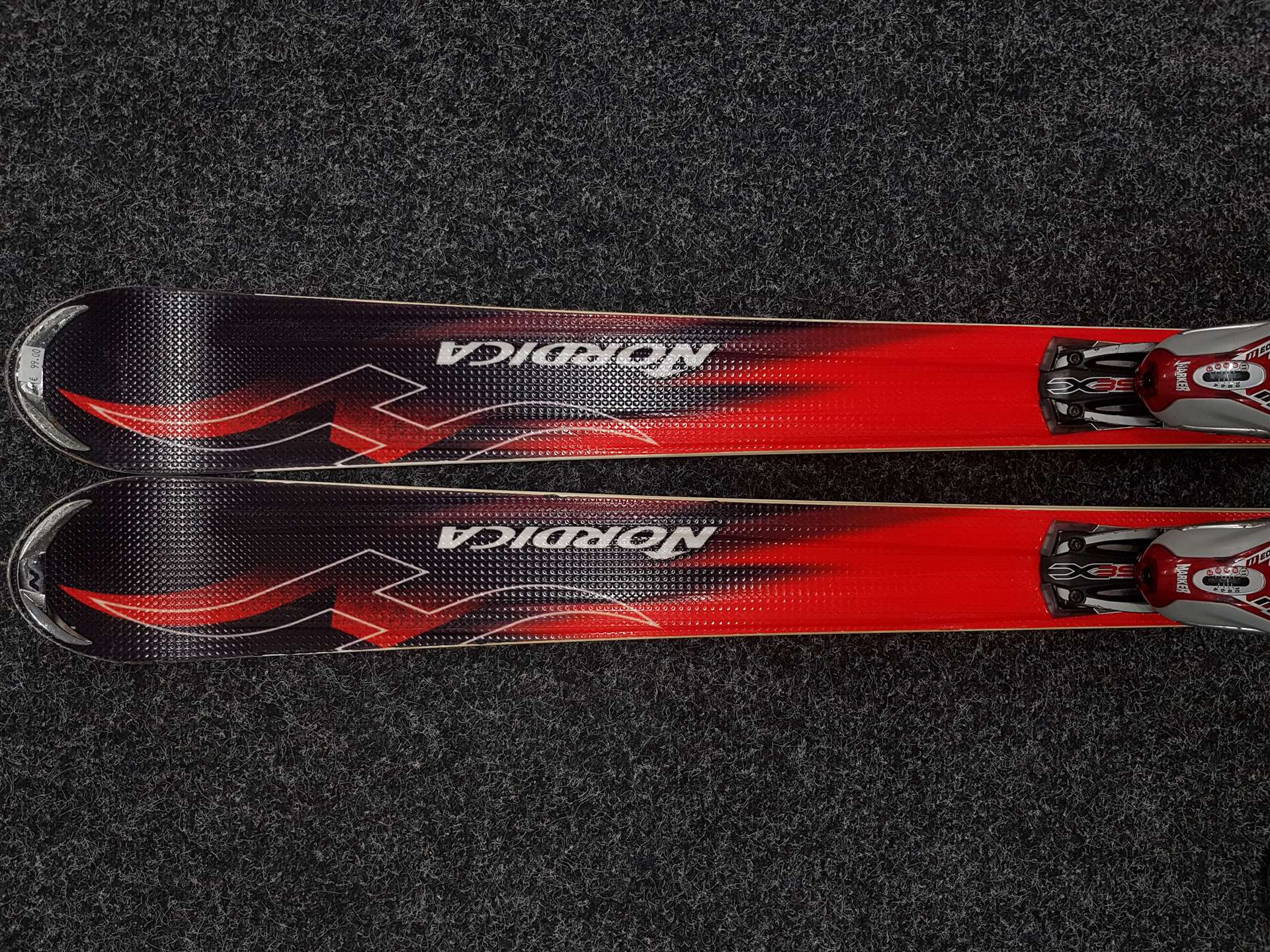 Bazárové lyže Nordica Eliminator