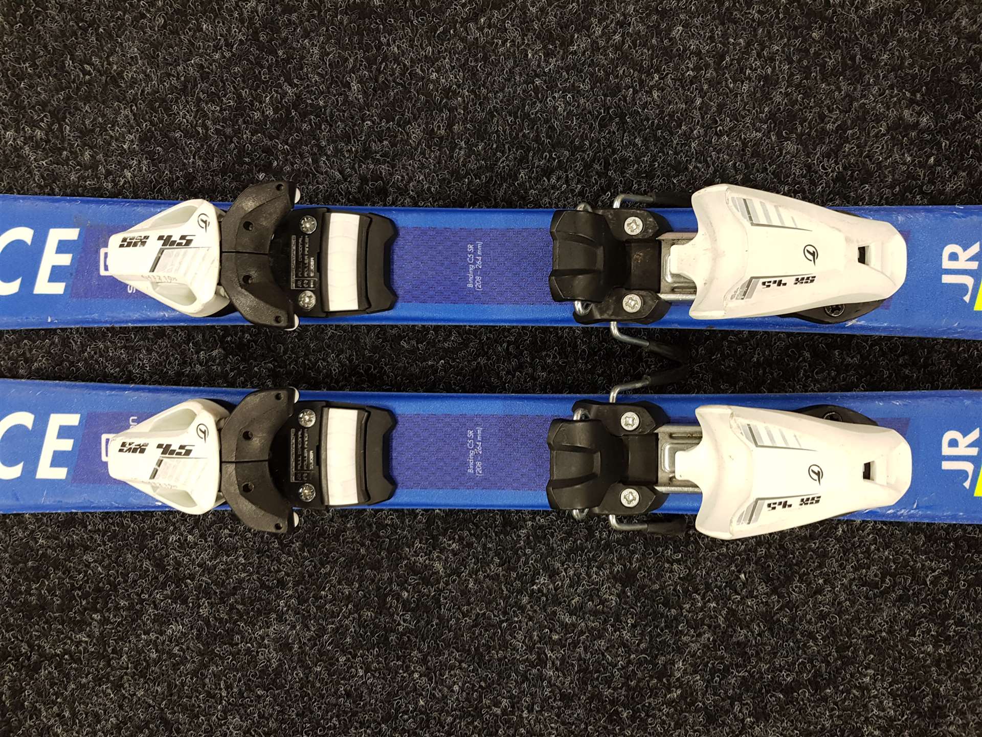 Gebrauchte SALOMON Race-Ski + Salomon 5-Bindungen