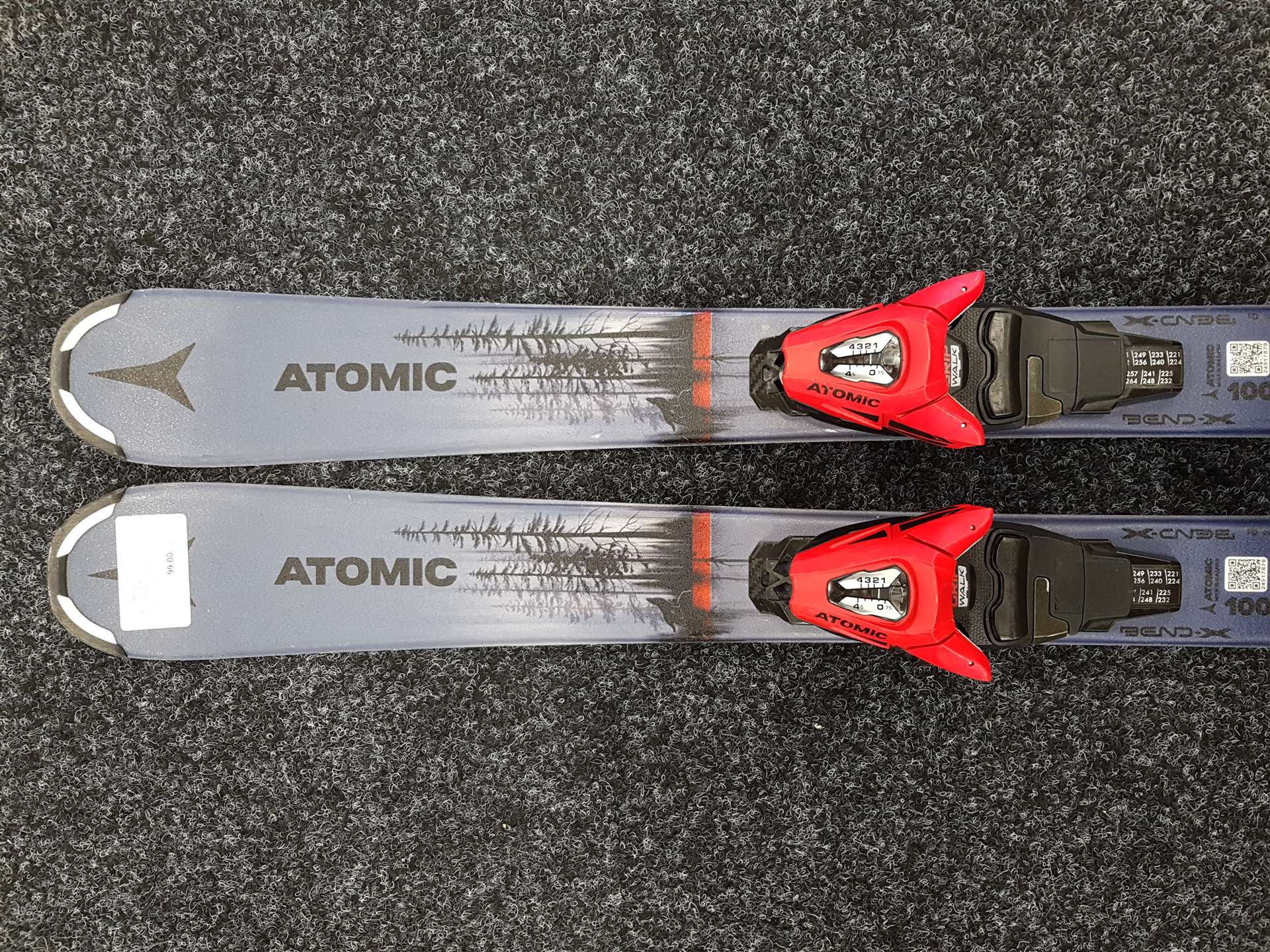 Použité dětské lyže ATOMIC Maverick + vázání Atomic C5