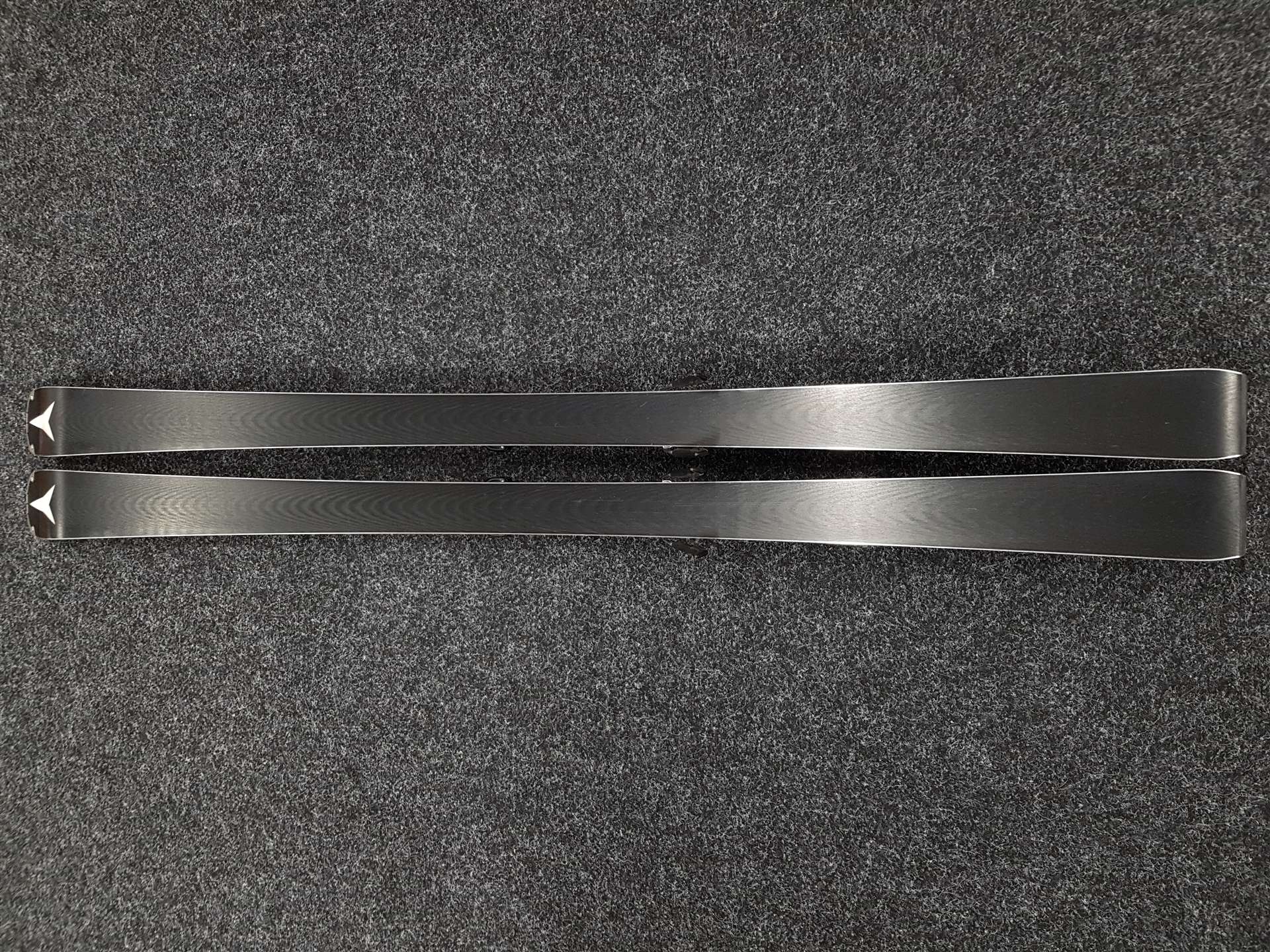 Używane narty ATOMIC Redster G9 + wiązania Atomic X12 GW