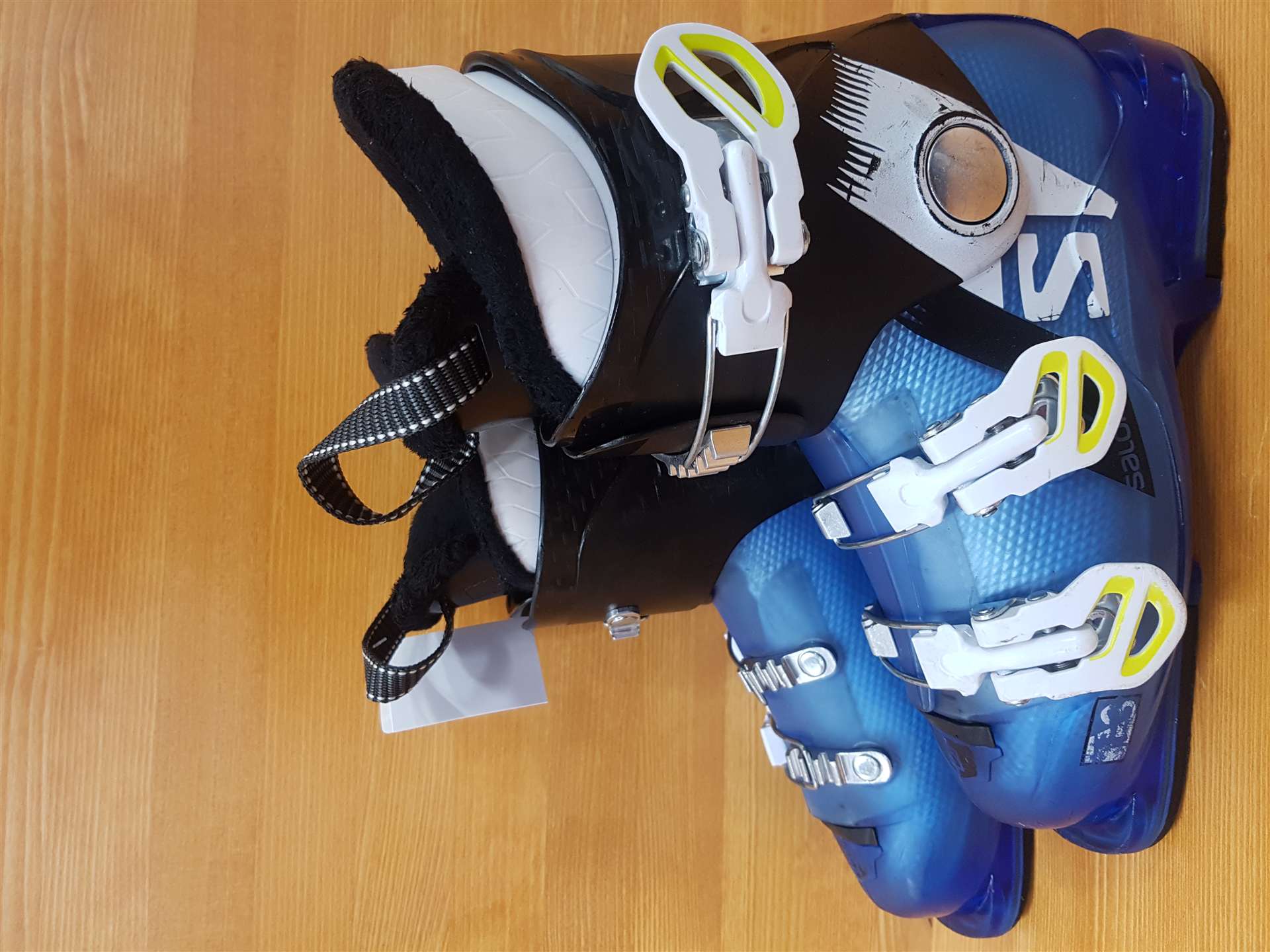 Gebrauchte SALOMON T3 Skischuhe